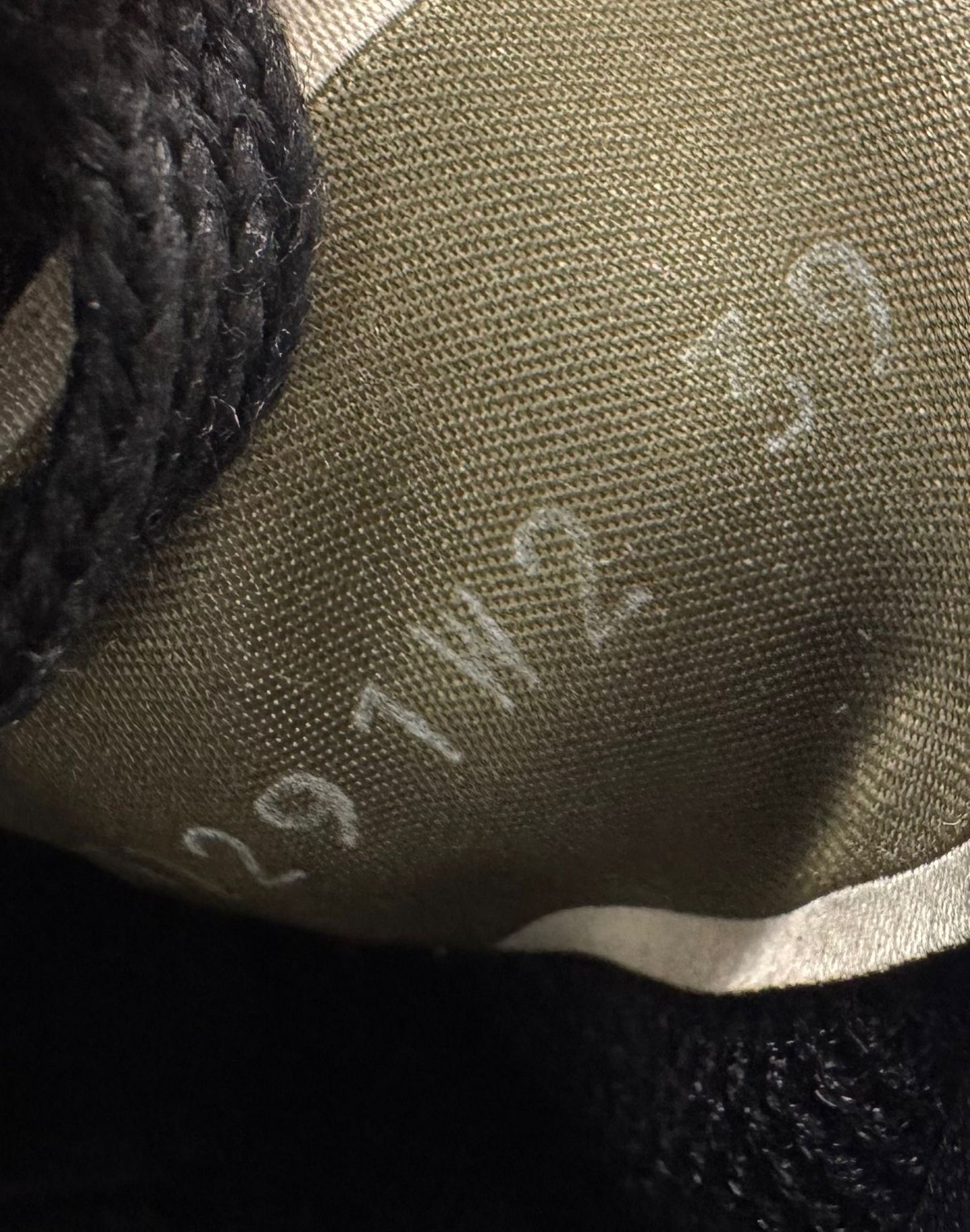 Valentino Garavani Rockrunner Sneakers Camo Fushia Pink & Black - UK6 (EU39)