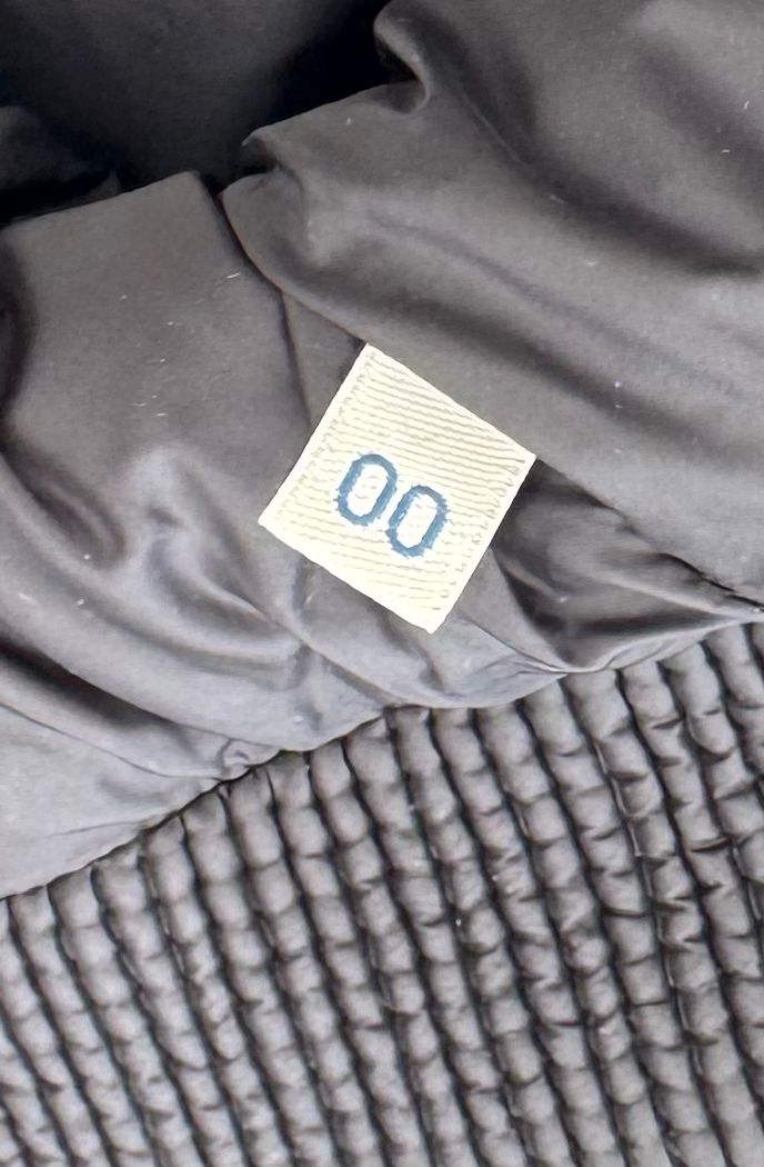 Moncler Abricot Down Black Bomber Jacket - Size 00 (UK8) 18.5''PTP