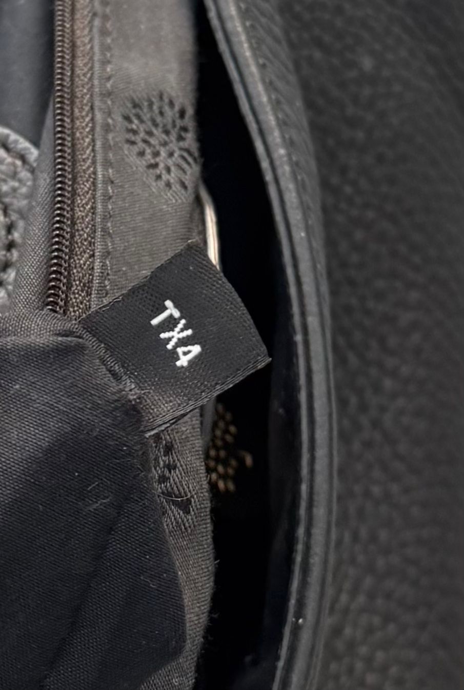 Mulberry Daria Satchel Shoulder Bag In Black Leather With Gold Hardware