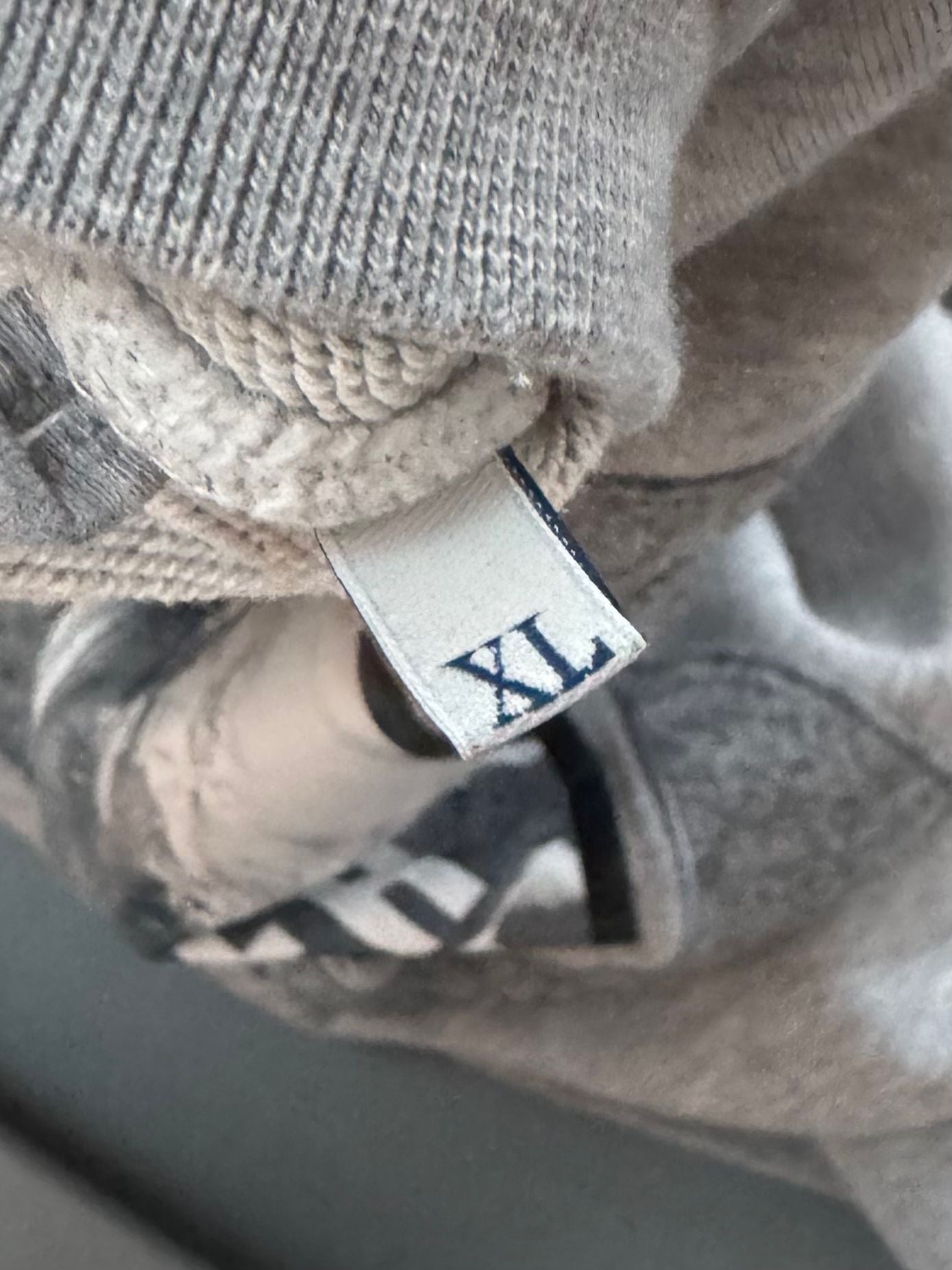 Moncler Grey Mountain Graphic Sweatshirt - XL - 23.5'' PTP