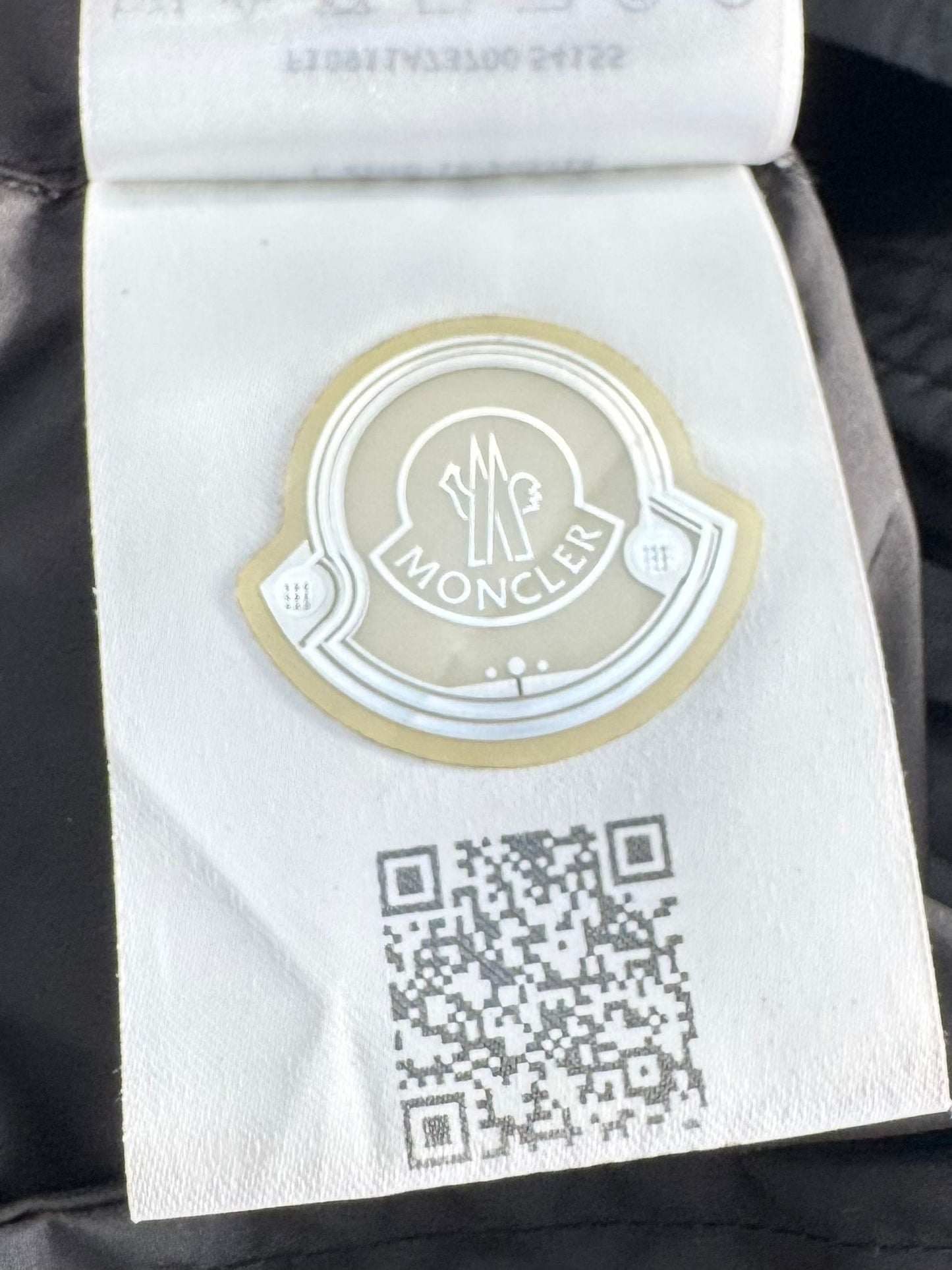 Moncler Black Nylon Hooded Grimpeurs Jacket - Size 5 (24''ptp)