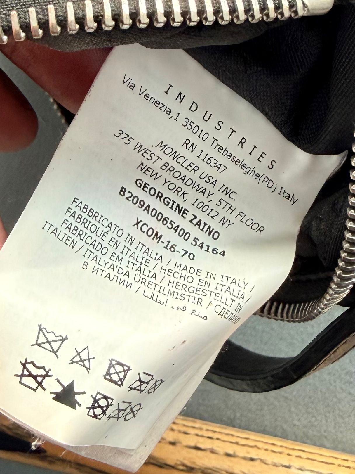 Moncler Georgina Zaino Sling Bag Black – Authentic Pre-Loved UK | Westin High End