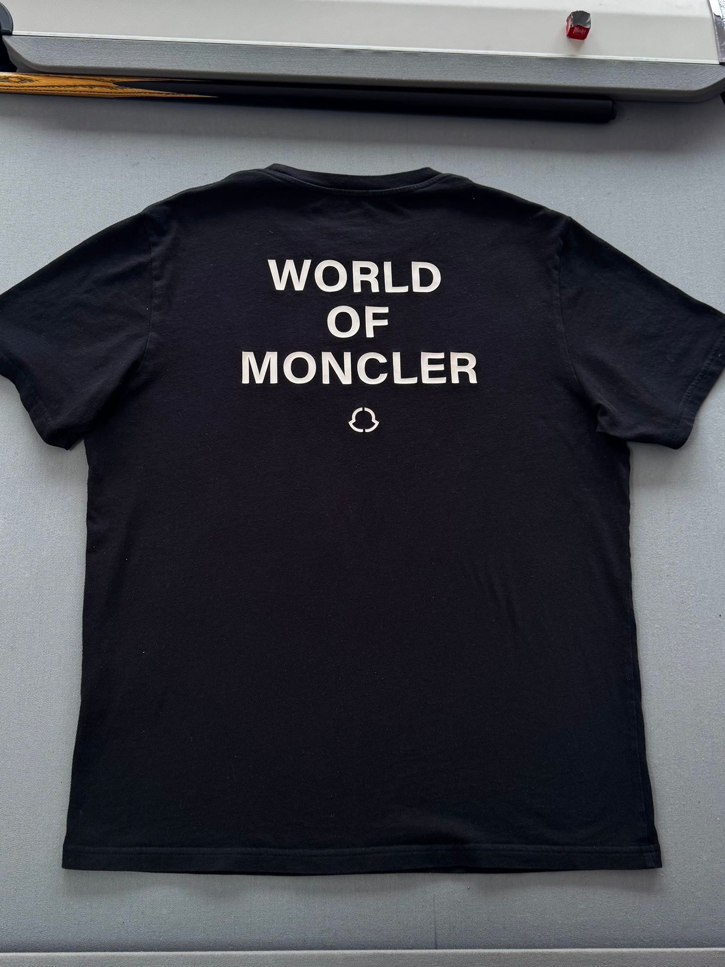 Moncler Genius Fragment ''World Of Moncler'' Black T-Shirt - Large (23''ptp)