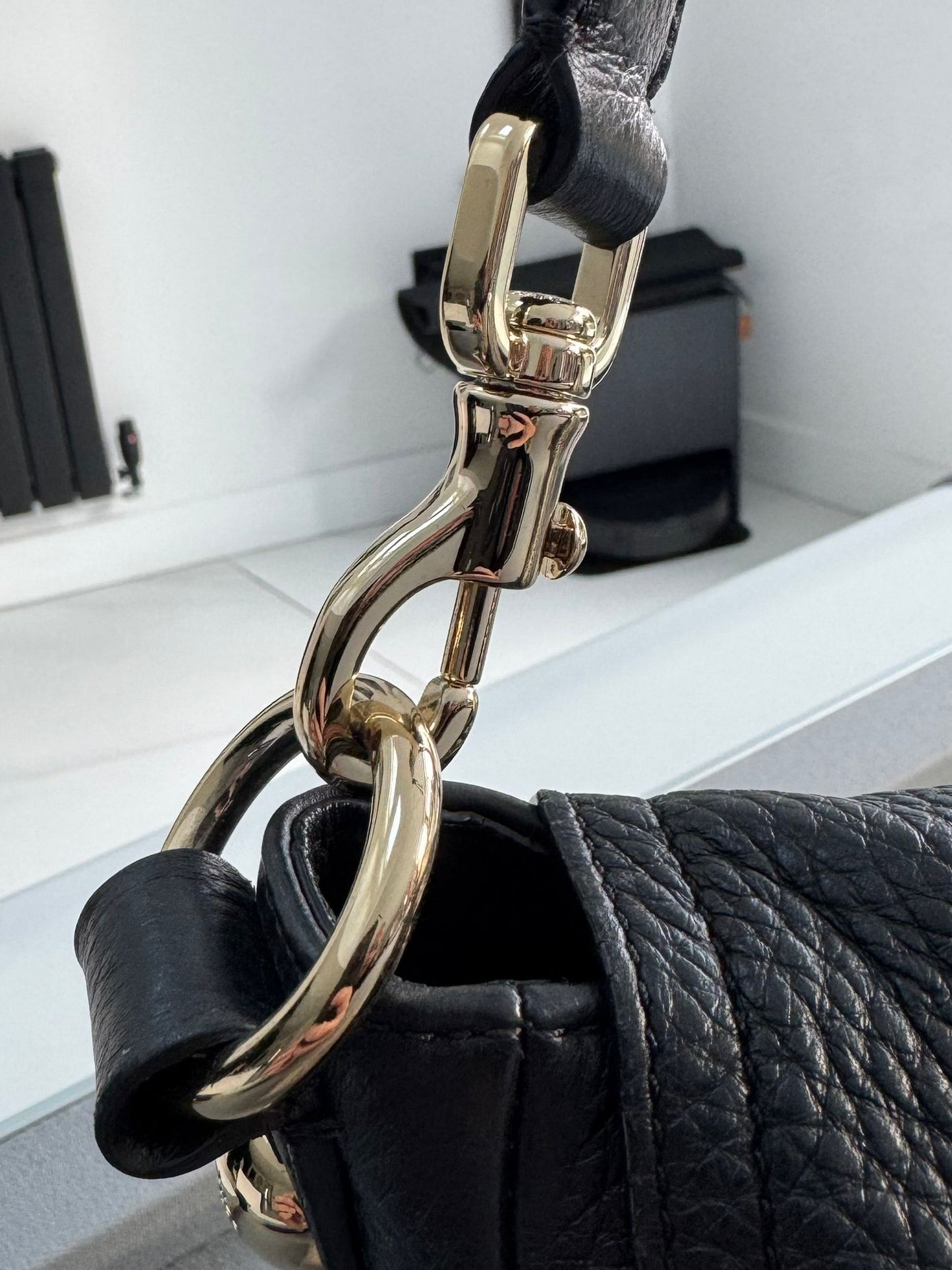 Mulberry Daria Satchel Shoulder Bag In Black Leather With Gold Hardware