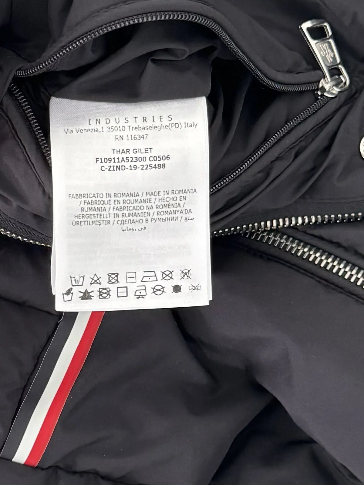 Moncler Black Thar Down Gilet - Medium - Size 2 - 20.5” PTP