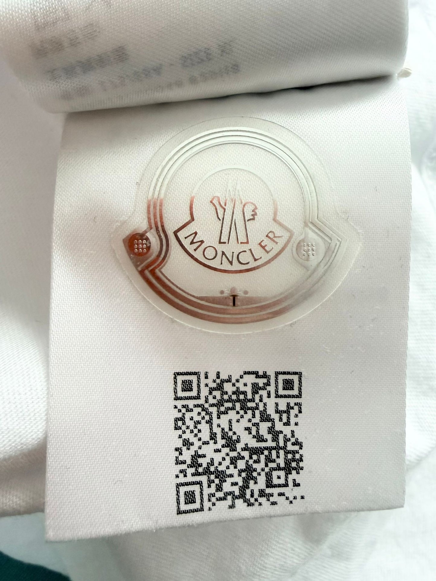 Moncler White Cotton Logo Round Neck TShirt - XL (23''ptp)