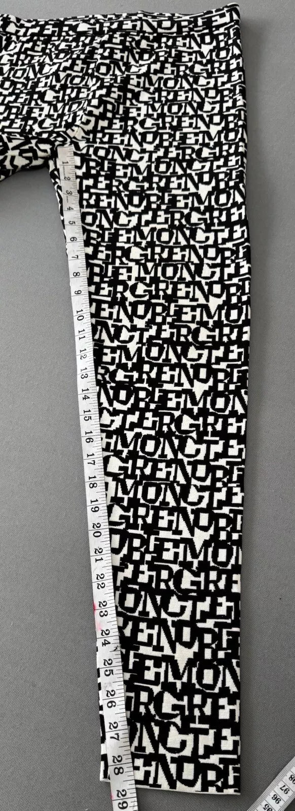 Moncler Apres Ski Logo Print Thermal Grenoble Leggings - Size M (10-12)