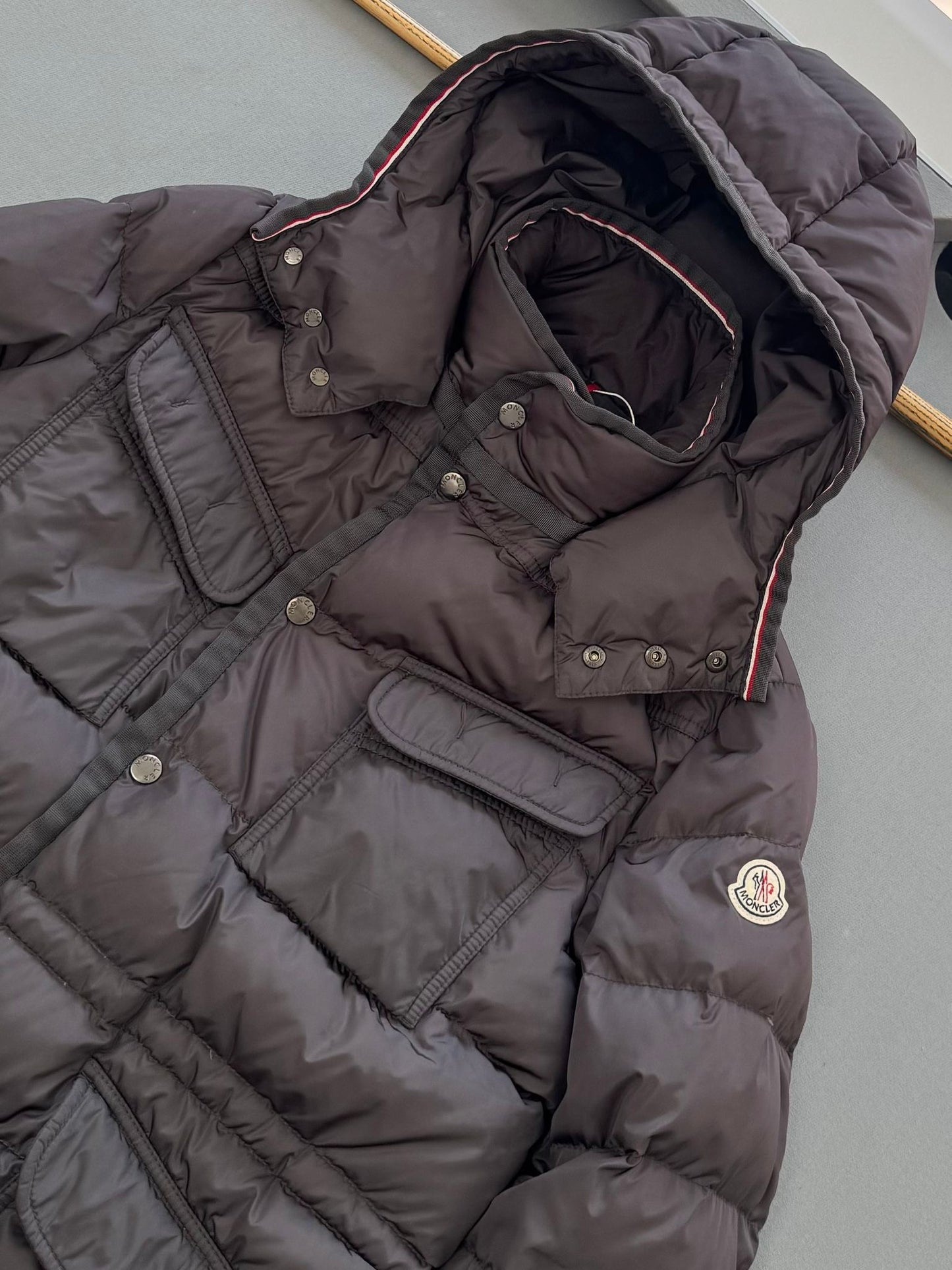 Moncler Millais Grey Down Jacket - Medium - Size 2 (22''ptp)