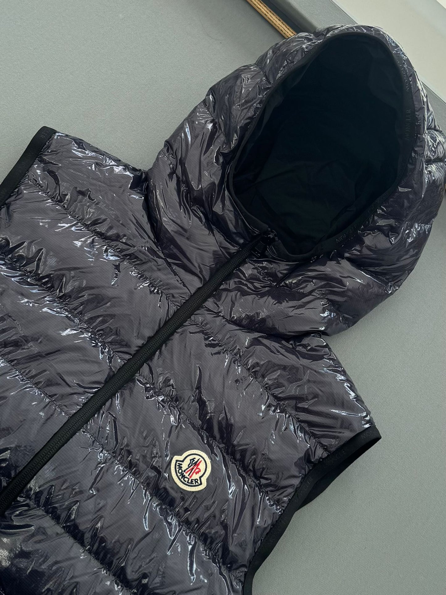 Moncler Lappe Navy Gilet - Size 1 - 21” PTP - Medium