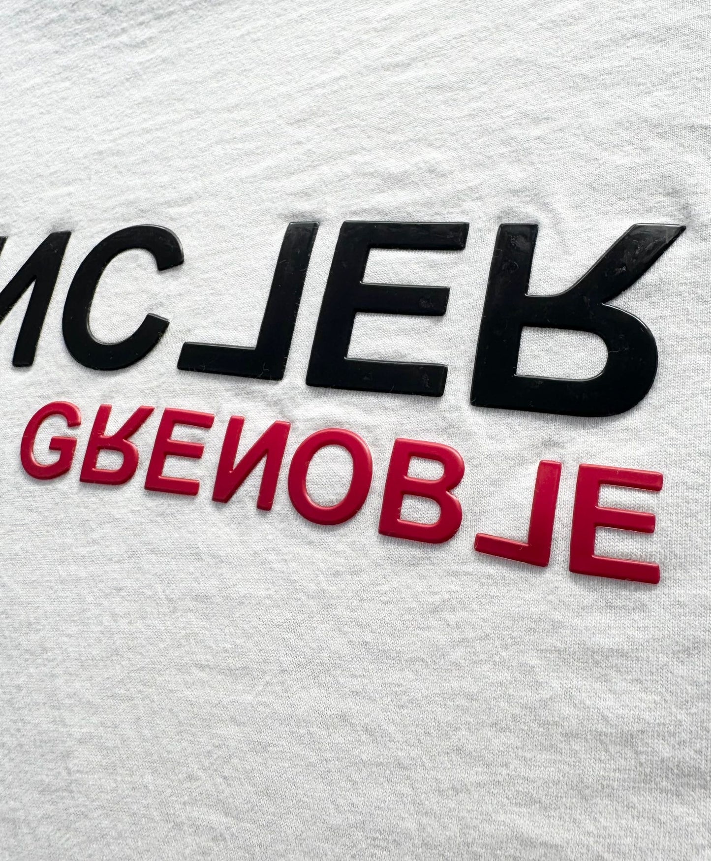 Moncler Grenoble Logo Print White T Shirt - Size: XL (23.5''PTP)