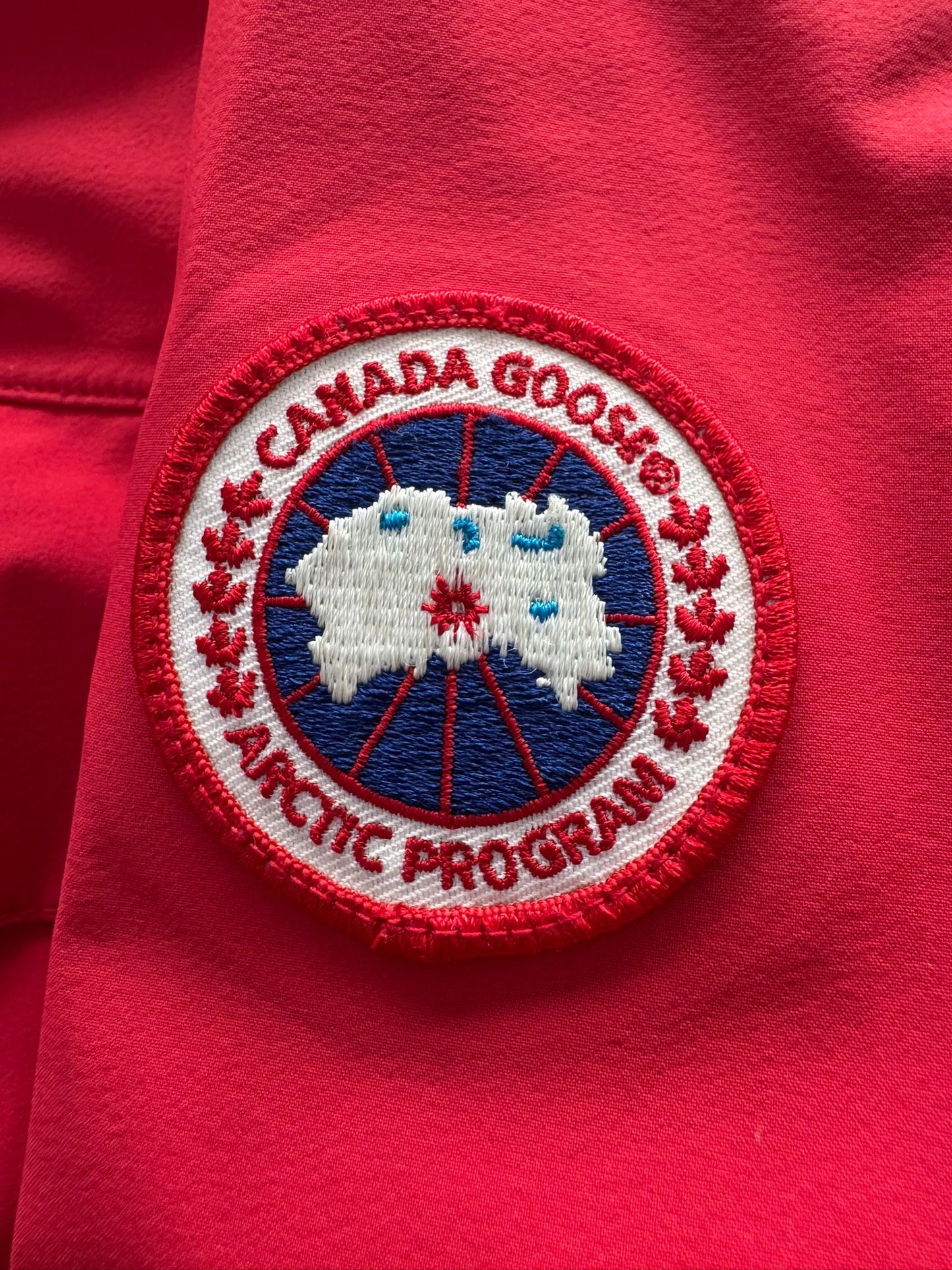Canada Goose Red Moraine Shell Jacket - Size: Large (24.5''ptp)