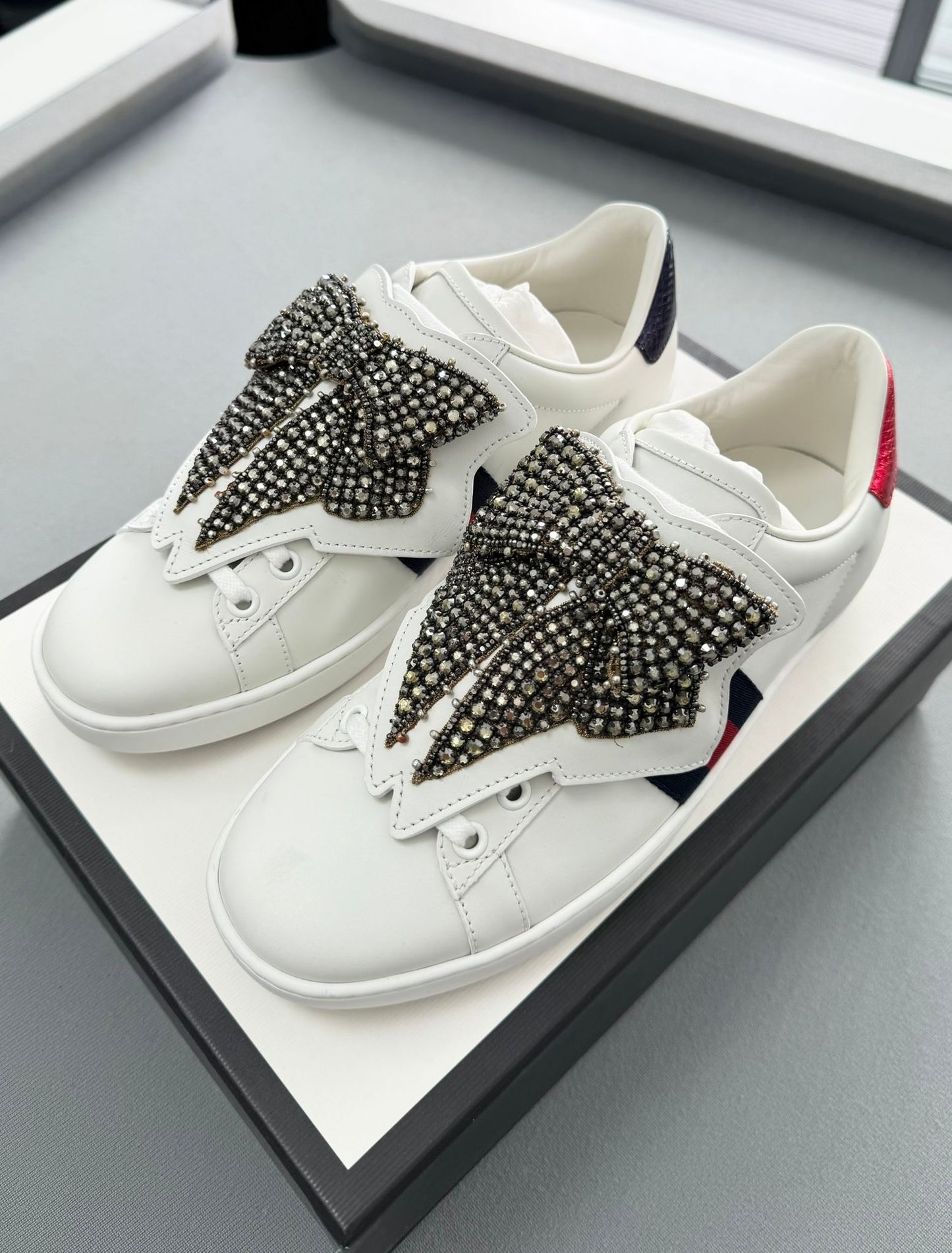 Gucci White Crystal Bow Ace Sneakers Size: UK 4(EU37)