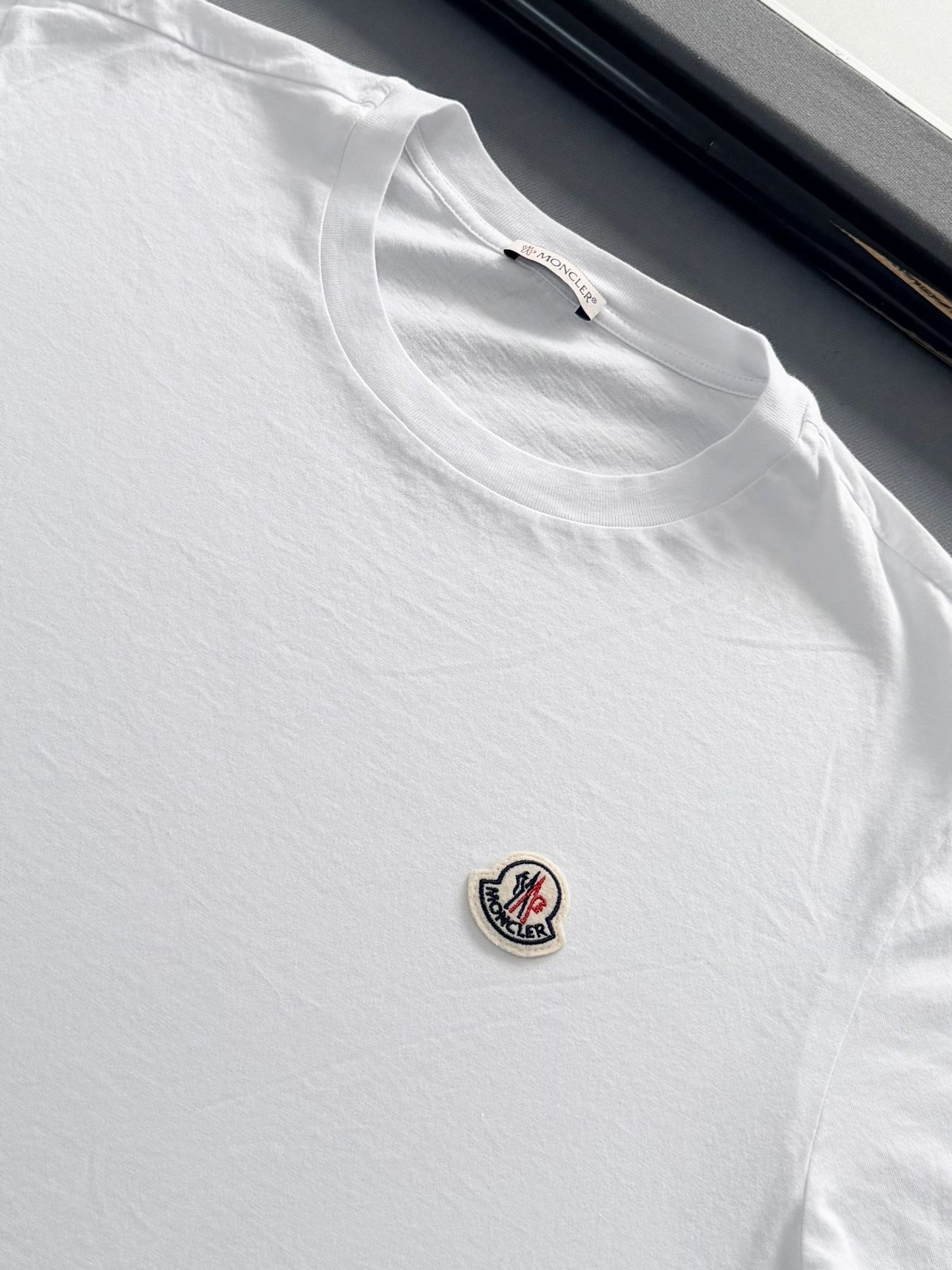 Moncler White Cotton Logo Round Neck TShirt - XL (23''ptp)