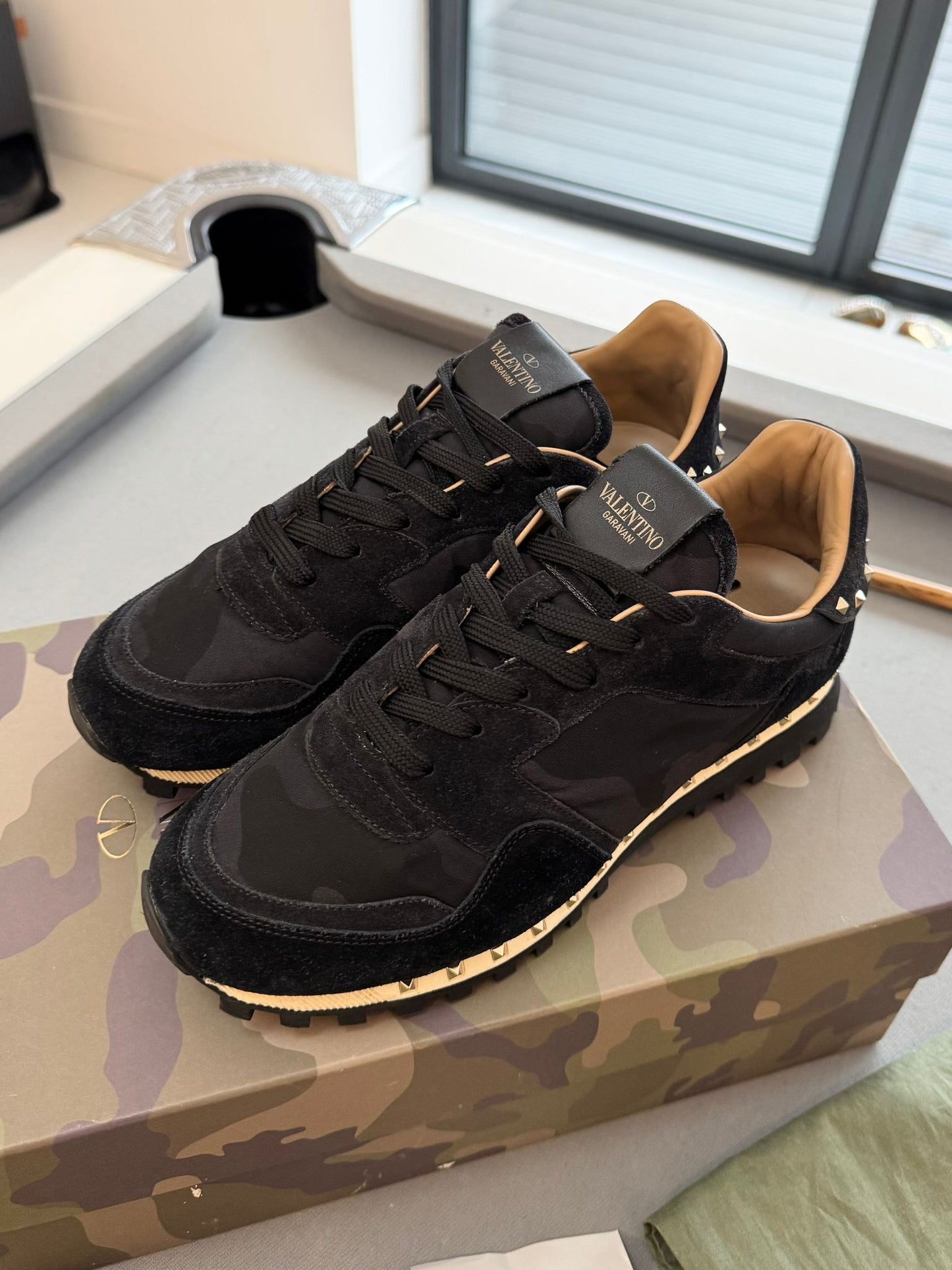 Valentino Garavani Black Suede Rockrunner Camo Trainers - UK7 (EU41)
