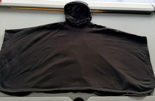 Moncler Black Hooded Poncho One Size – Authentic Pre-Loved UK | Westin High End
