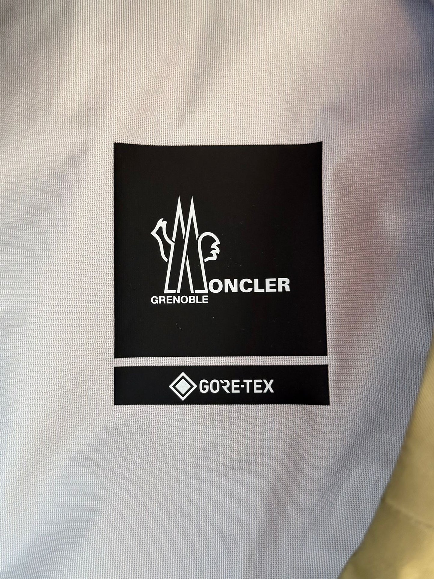 Moncler Fel Grenoble Gortex Khaki Jacket - Size: 3 (26'' ptp)