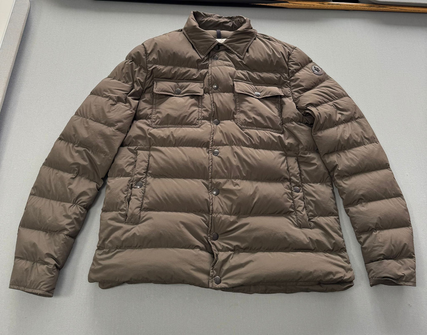 Moncler Laberon Down Jacket - Khaki - Size 3 (22''ptp)