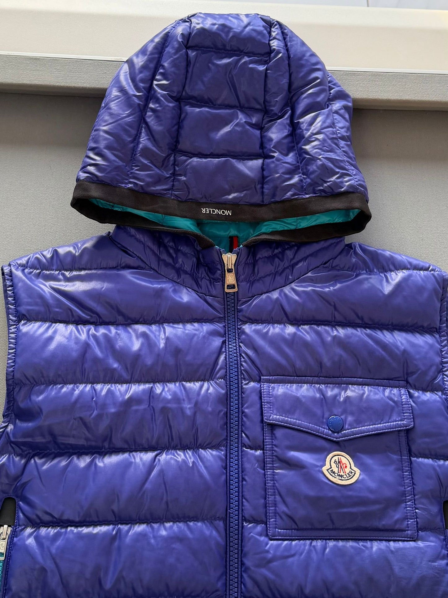 Moncler Blue Ragot Hooded Padded Gilet - Size: 6 (26''ptp)