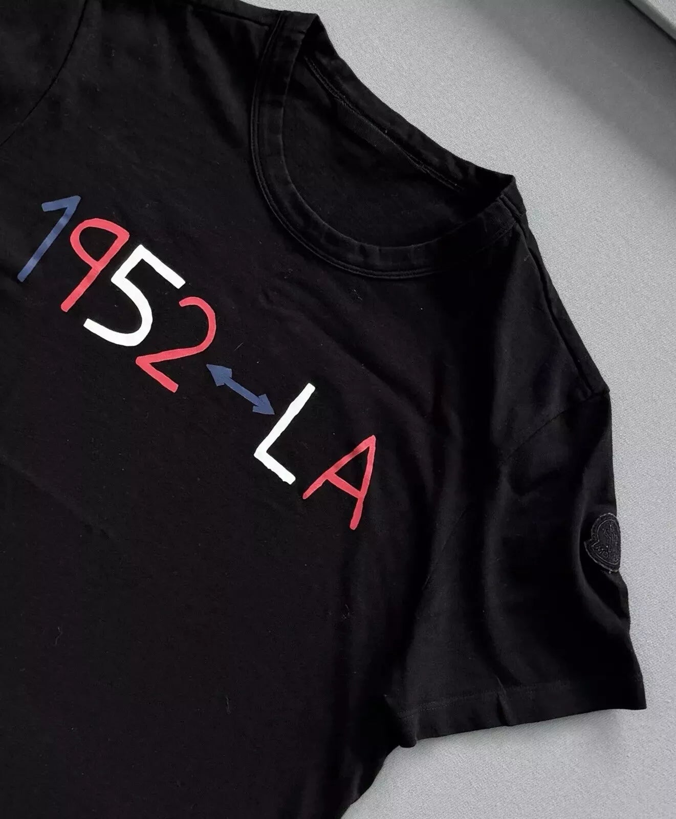 Moncler Genius 2 Black 1952 Logo T Shirt - Small(19.5” PTP)