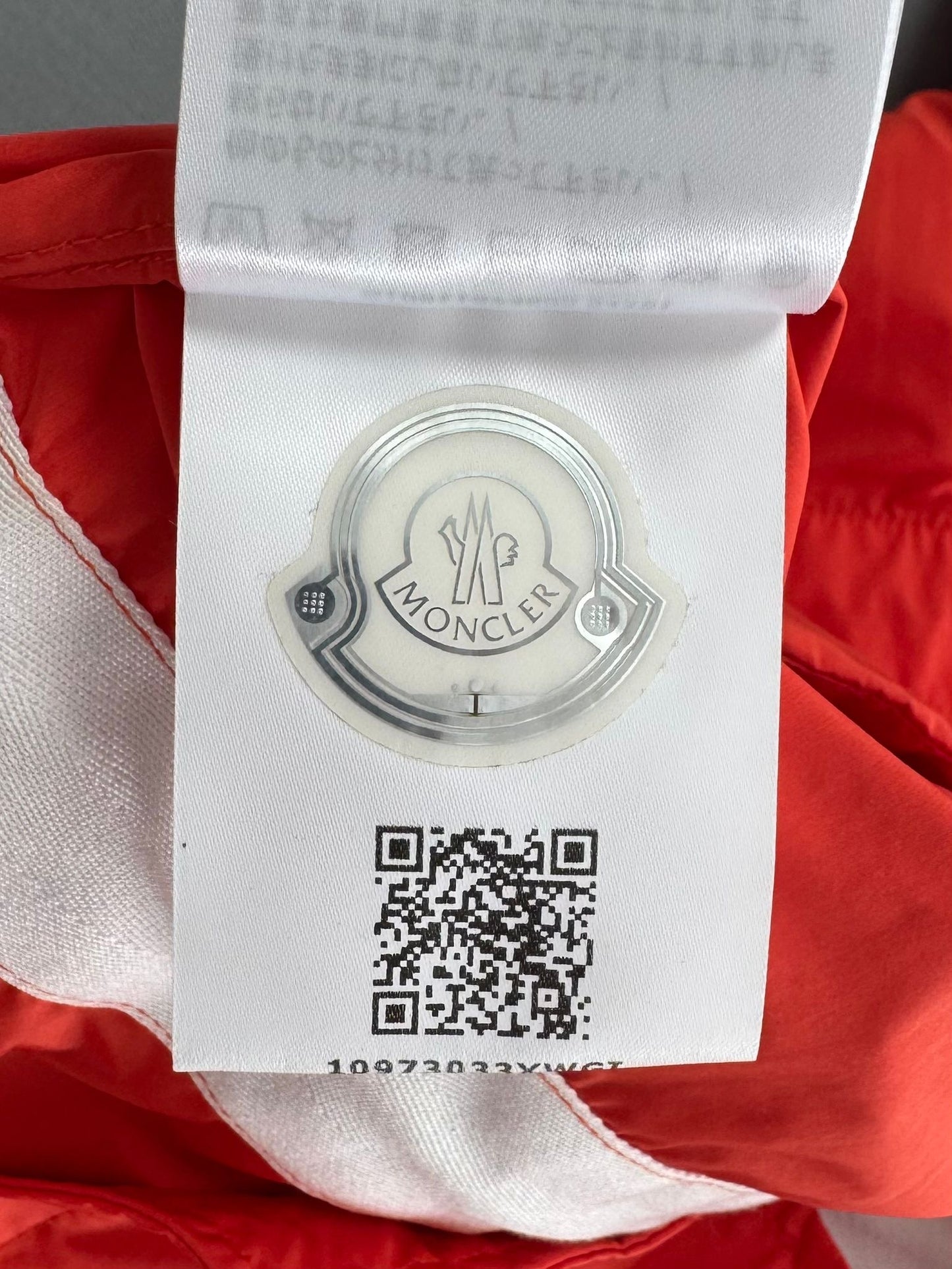 Moncler Carion Orange Windbreaker Jacket - Size 2 (24''ptp)