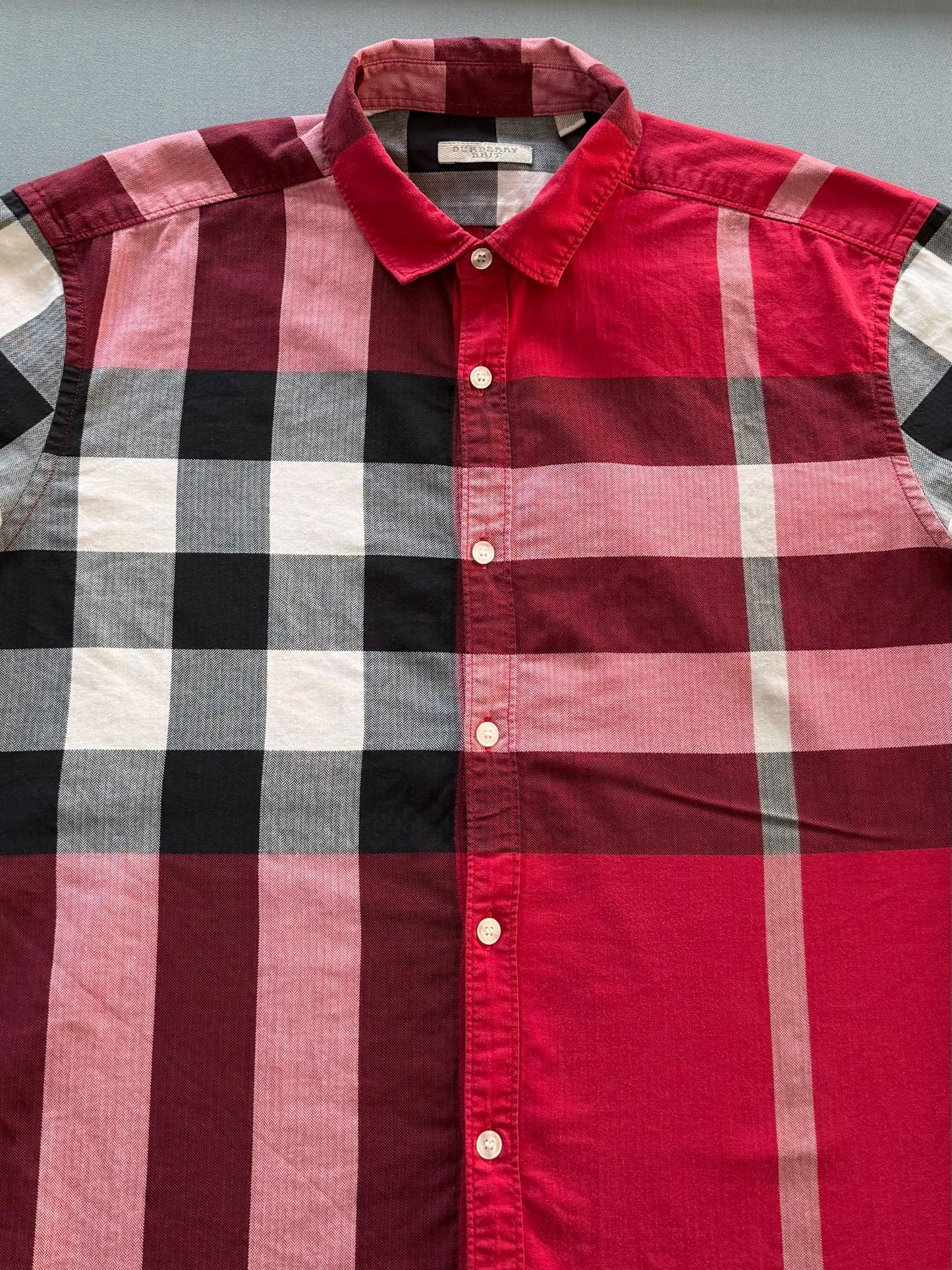 Burberry Short Sleeve Red Somerton Check Shirt - Size: XL (23.5''ptp)