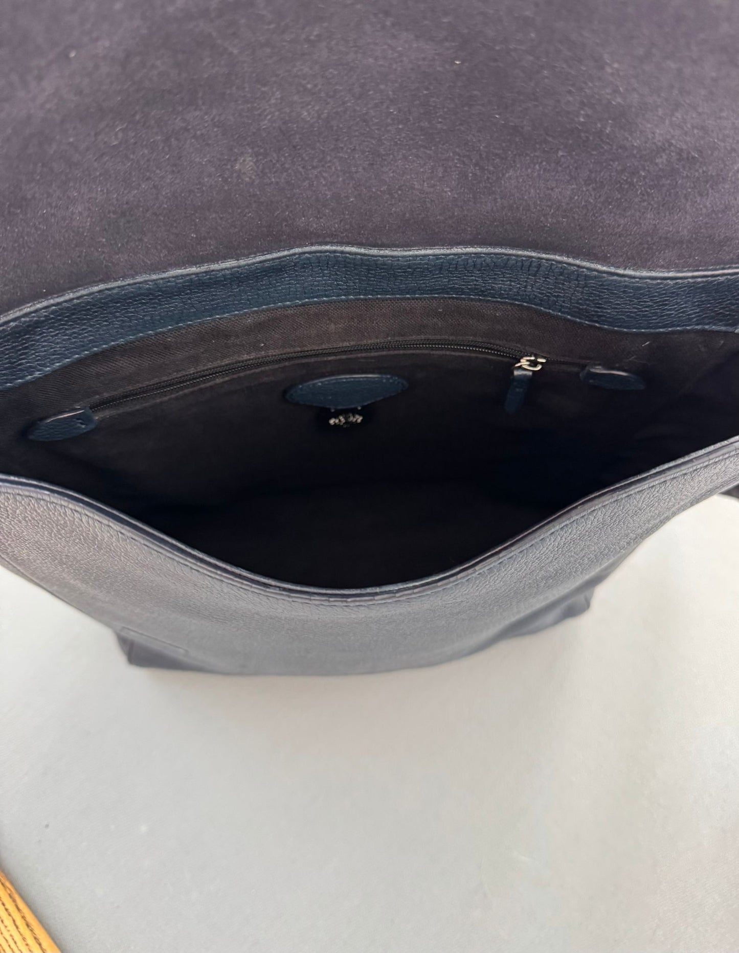 Mulberry Maxwell Messenger Leather Bag In Deep Sea (Navy)