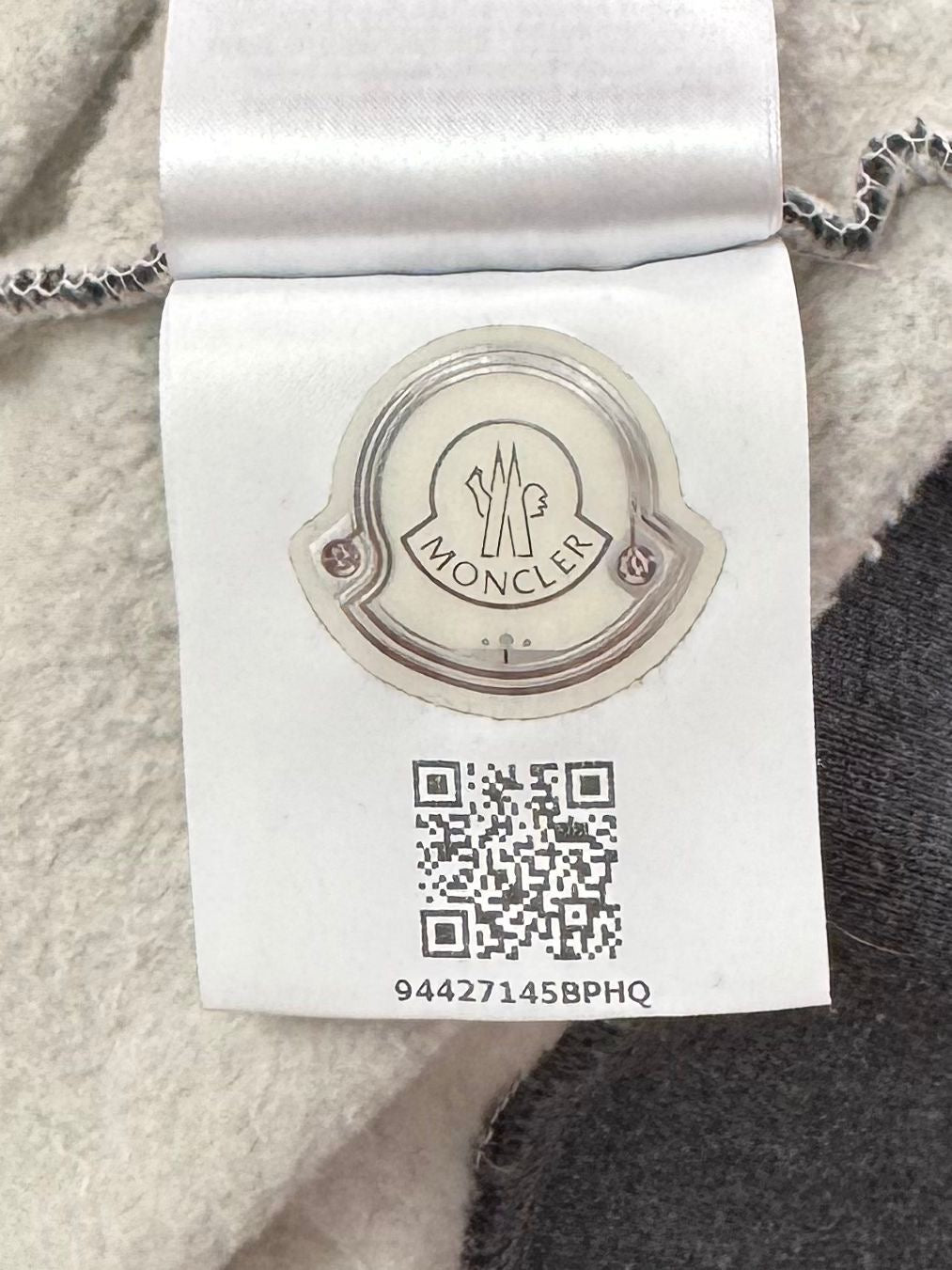 Moncler Grenoble Dark Grey Nylon Logo Sweatshirt - Size: XL (22''ptp)