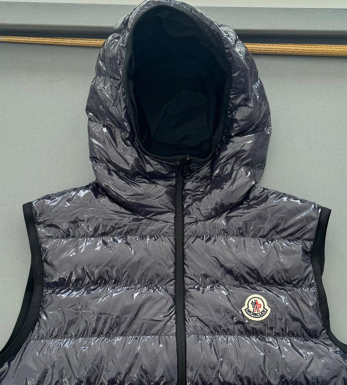 Moncler Lappe Navy Gilet - Size 1 - 21” PTP - Medium