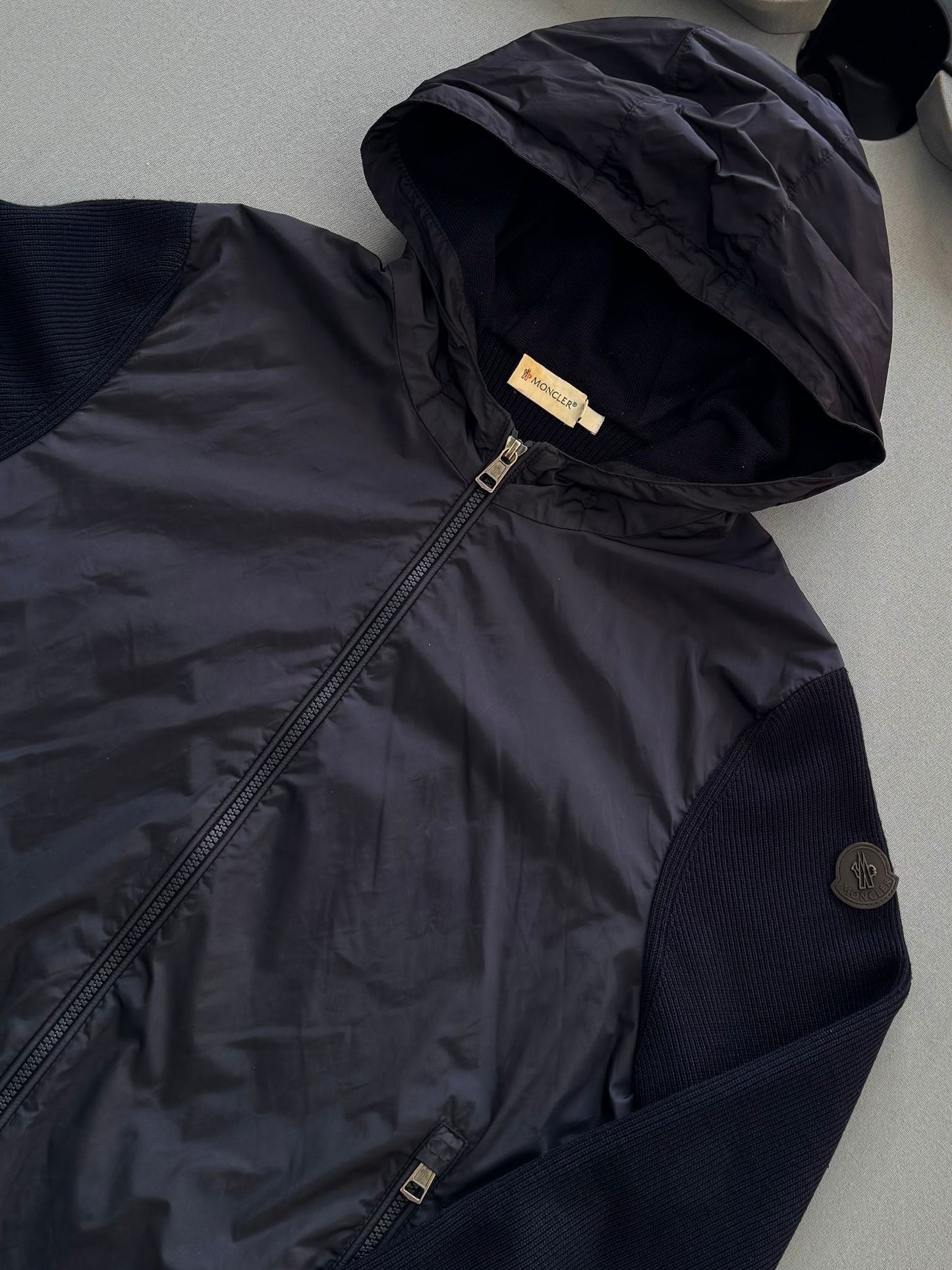 Moncler Navy Tricot Hoodied Contrast Sleeve Cardigan - Medium (21'' ptp)