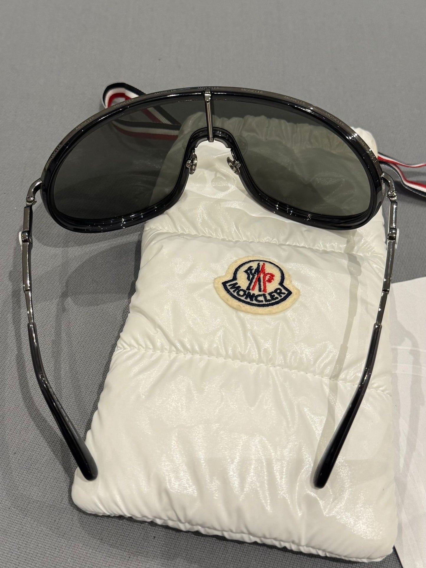 Moncler Vangarde Sunglasses - Unisex