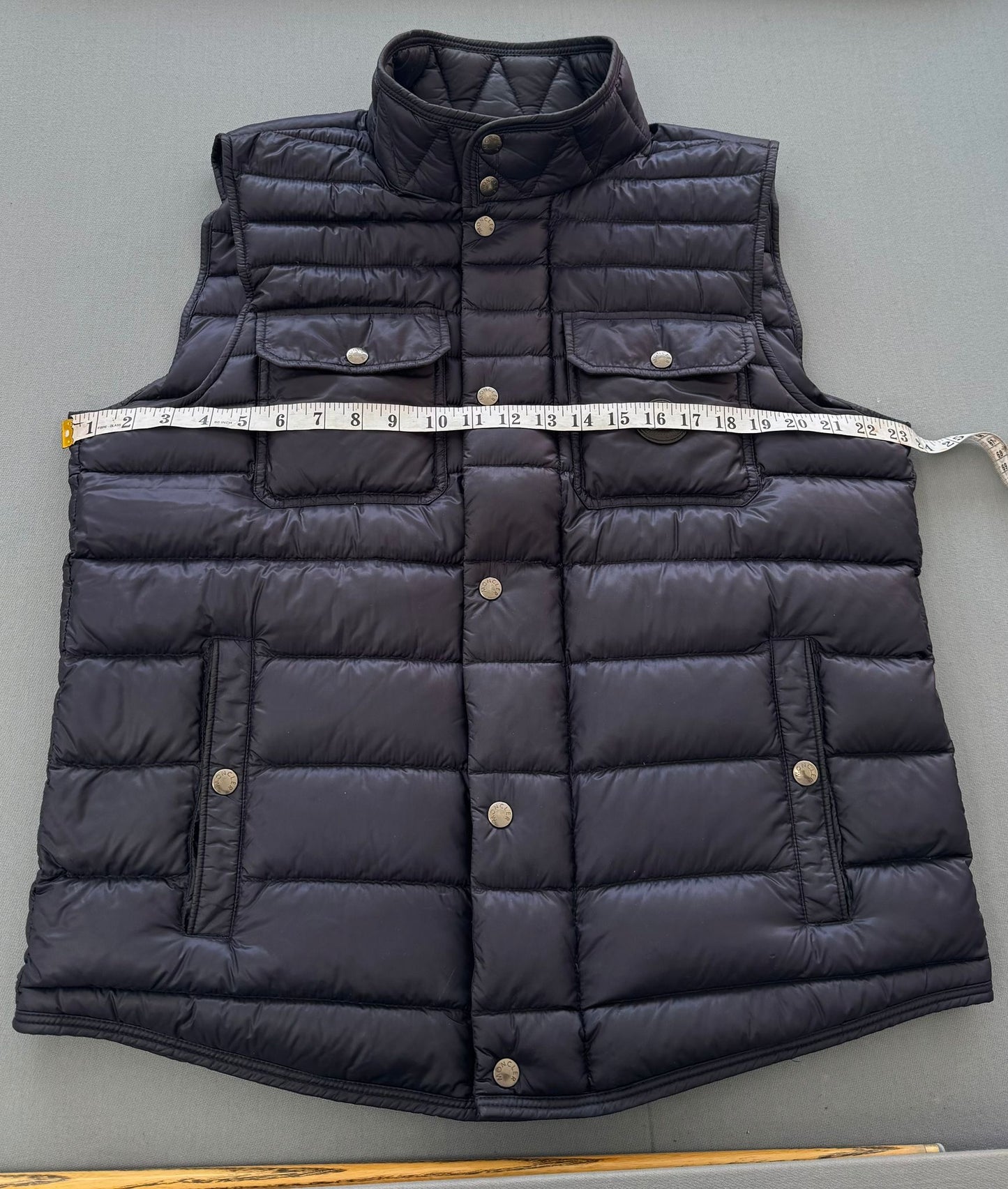 Moncler Navy Ever Gilet - XL (Size 5) - 24” PTP