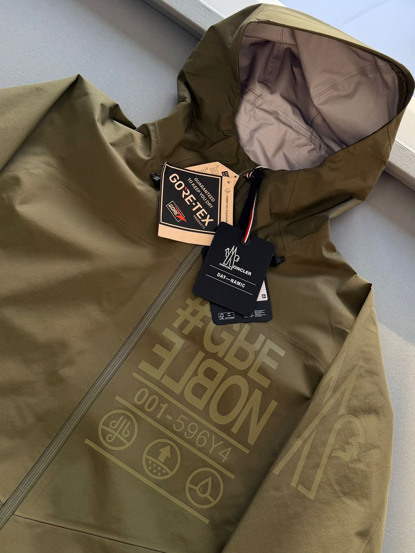 Moncler Fel Grenoble Gortex Khaki Jacket - Size: 3 (26'' ptp)