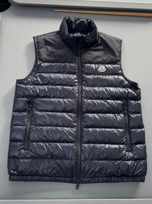 Moncler Navy Ortac Gilet - Size 4 (23.5''ptp)