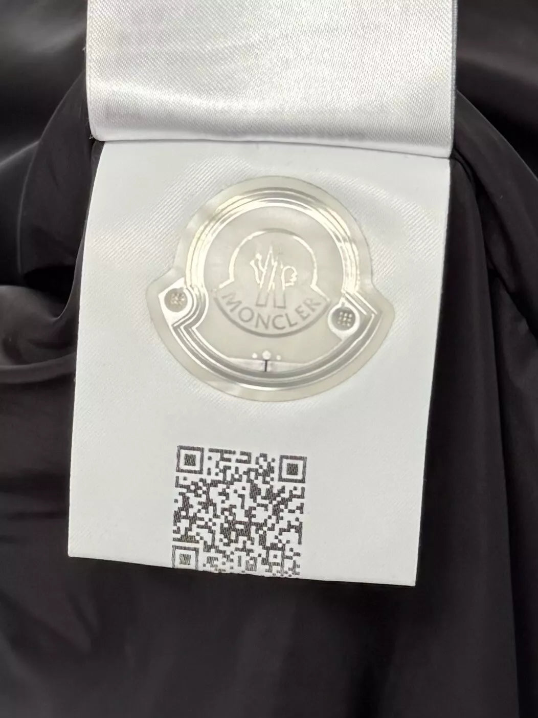 Moncler 1952 Helfferich Black Down Jacket - Size 4 - PTP 24”