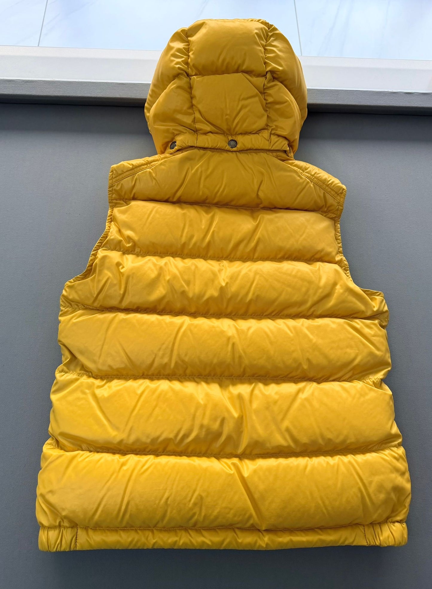 Moncler Bormes Hooded Down Gilet – Yellow
