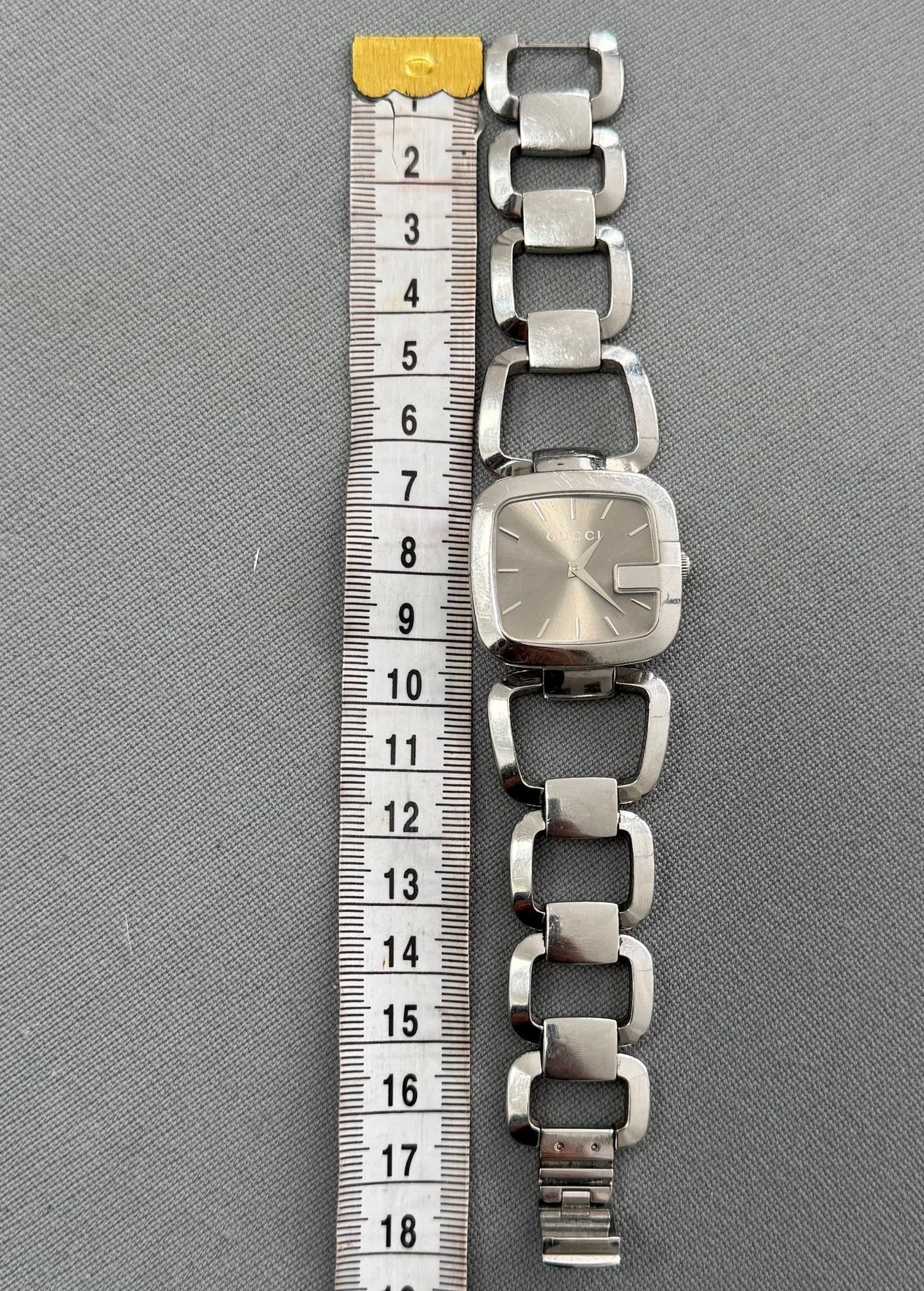 Gucci Champagne Dial Stainless Steel Ladies Watch 125.4