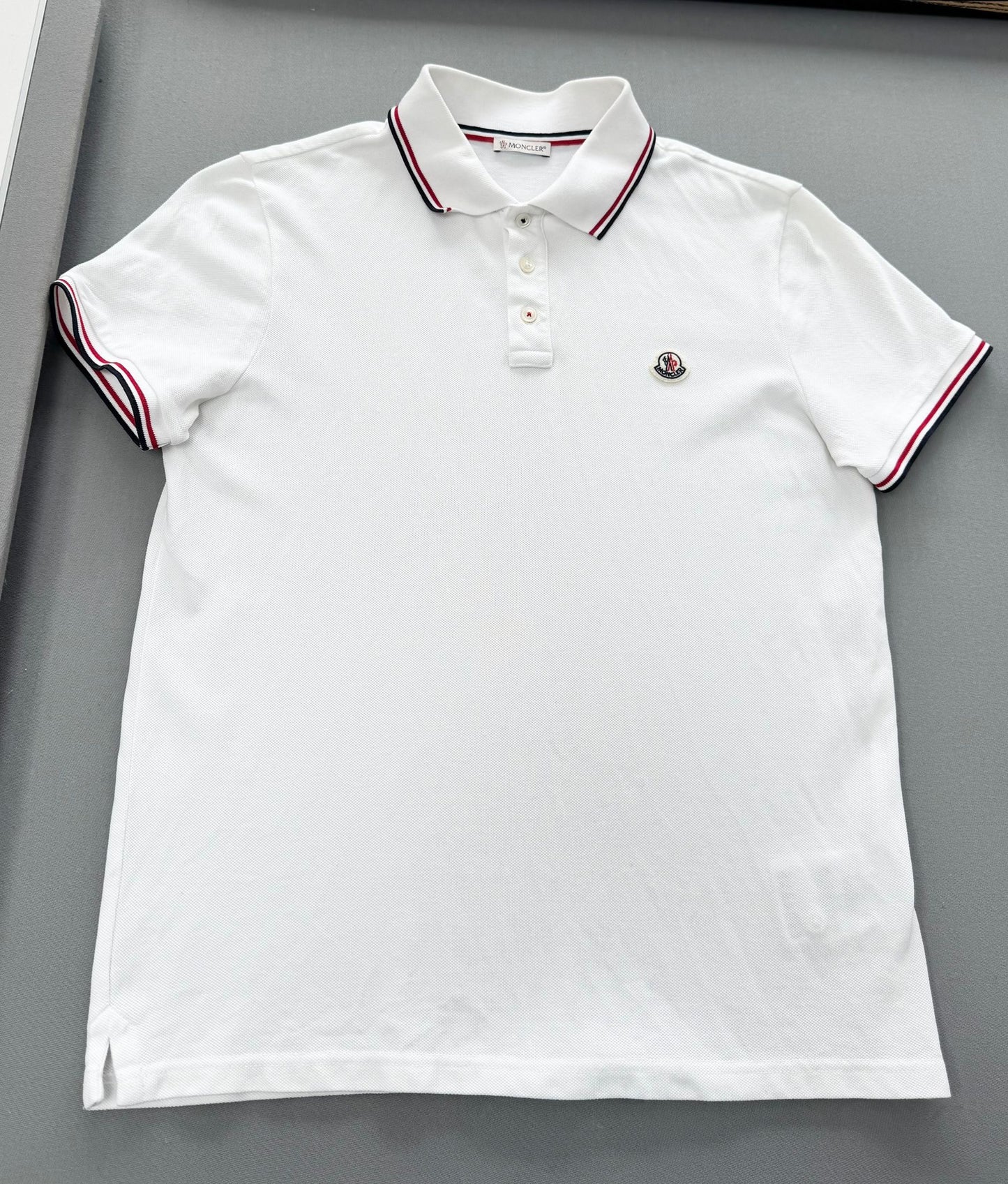 Moncler White Polo T-shirt- Medium (19.5”PTP)