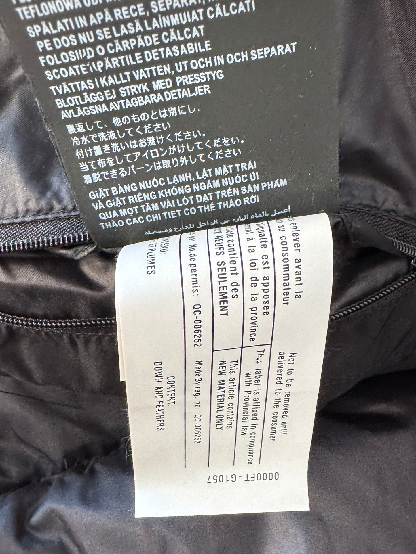 Prada Cira Cropped Puffer Jacket With Detachable Sleeves - Size UK 10-12