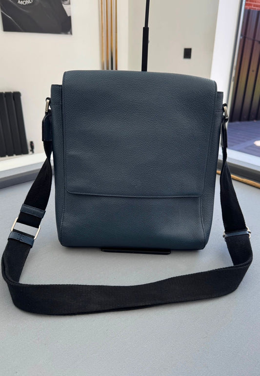 Mulberry Maxwell Messenger Leather Bag In Deep Sea (Navy)