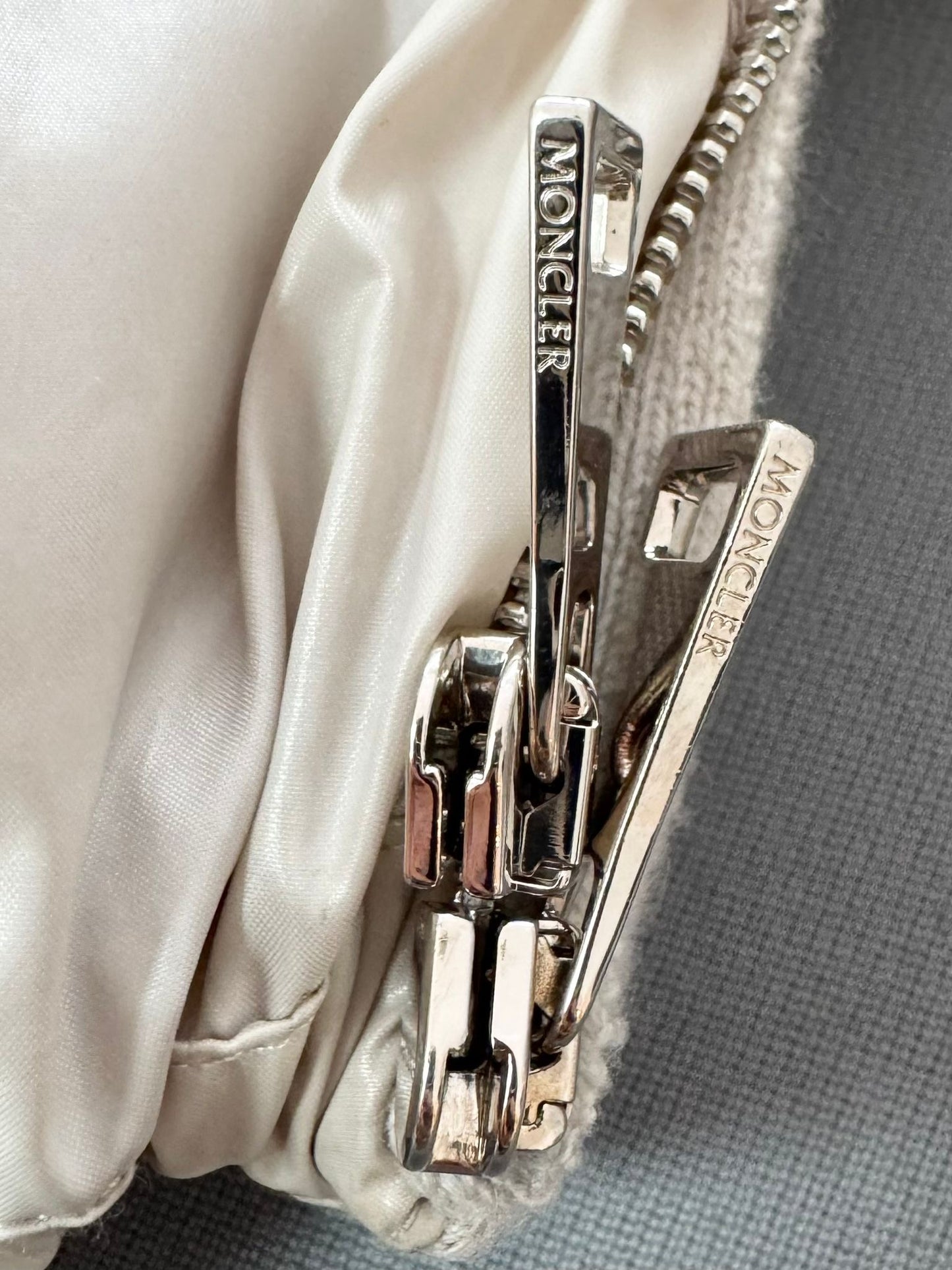 Moncler Beige Cayeux Wool Blend Down Jacket - Size 2 (UK10-12)