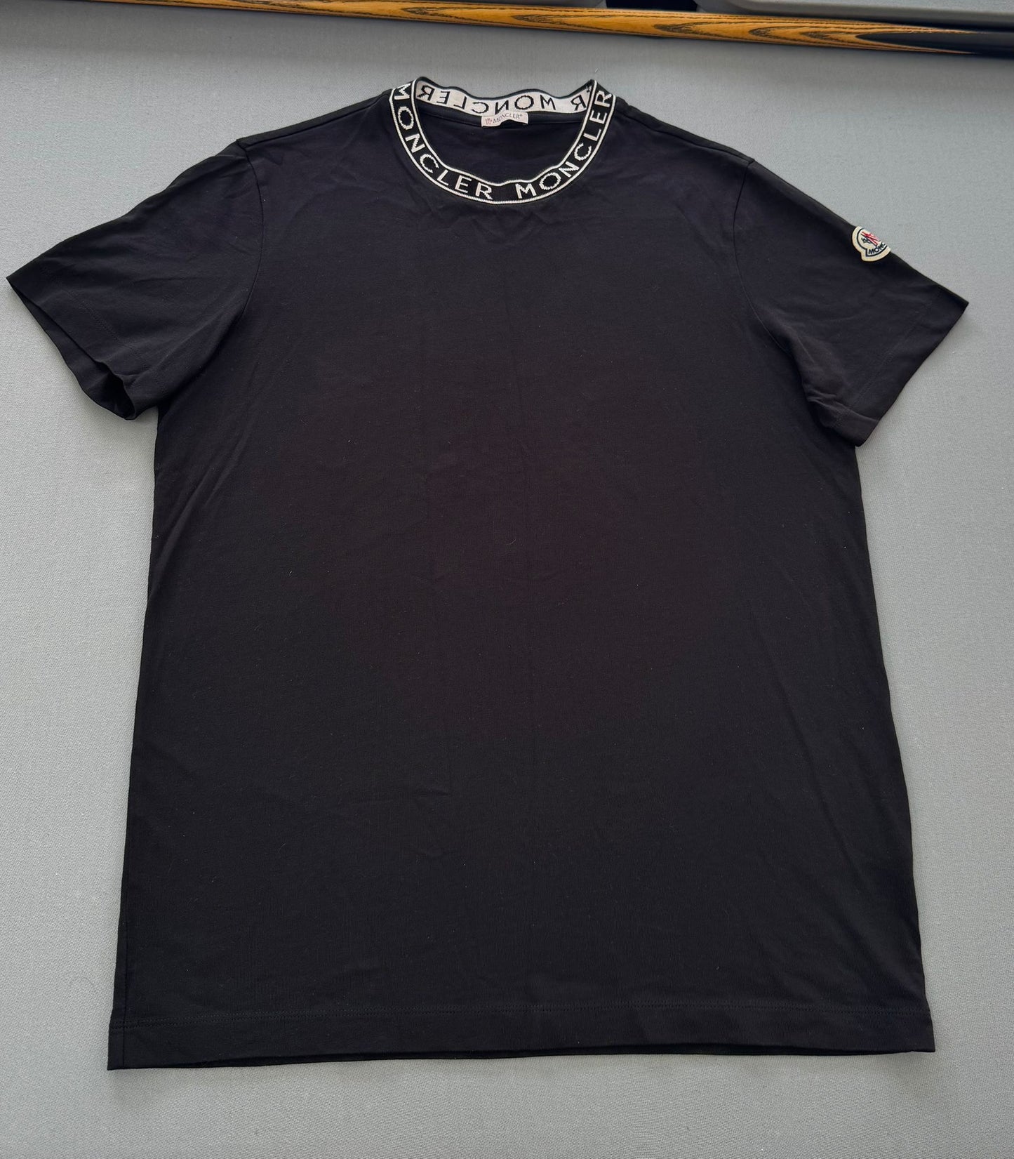 Moncler Black Logo Tape Relaxed Fit Cotton T-Shirt - Medium (21” PTP)