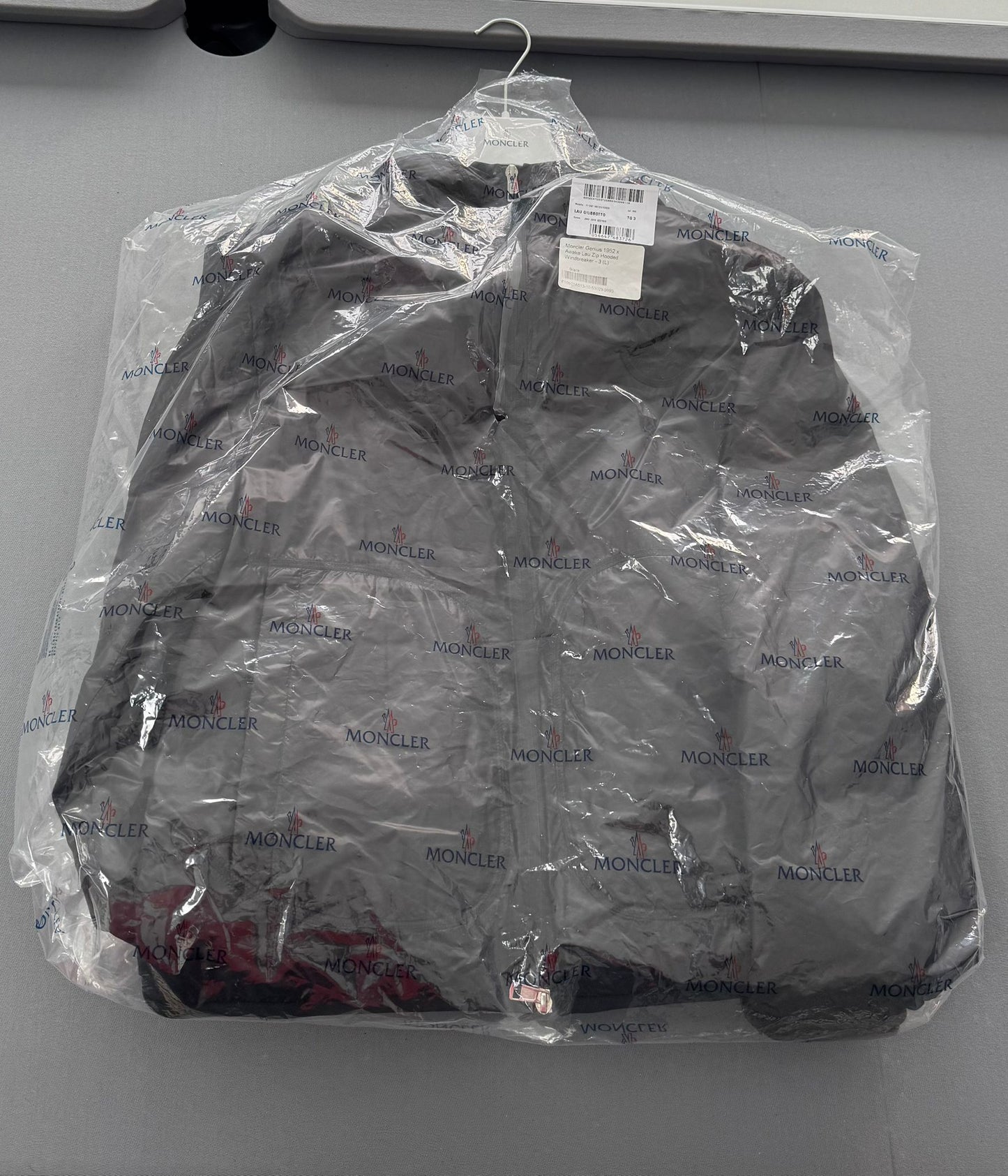 Moncler Awake Black Lau Windbreaker Jacket - Size 3 - PTP 23” - Fits Large