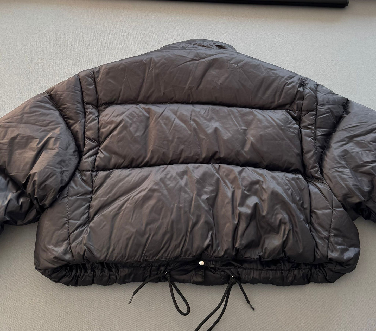 Prada Cira Cropped Puffer Jacket With Detachable Sleeves - Size UK 10-12