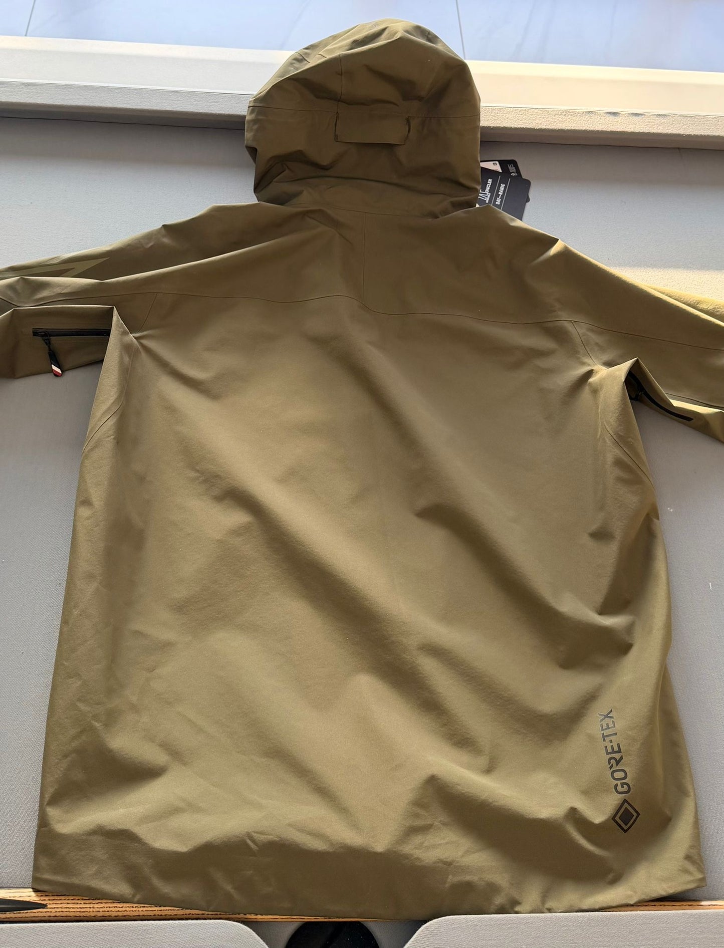 Moncler Fel Grenoble Gortex Khaki Jacket - Size: 3 (26'' ptp)
