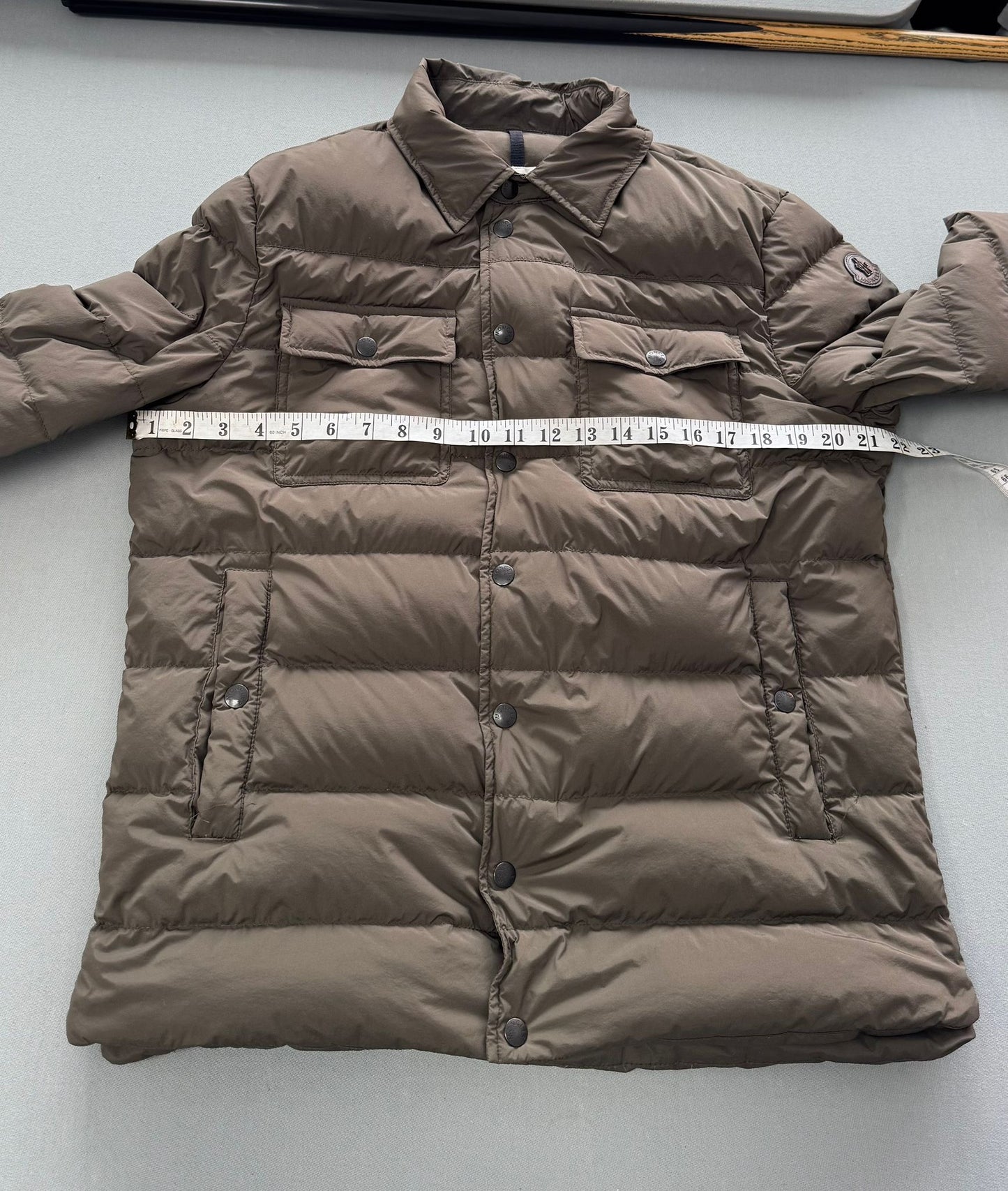 Moncler Laberon Down Jacket - Khaki - Size 3 (22''ptp)