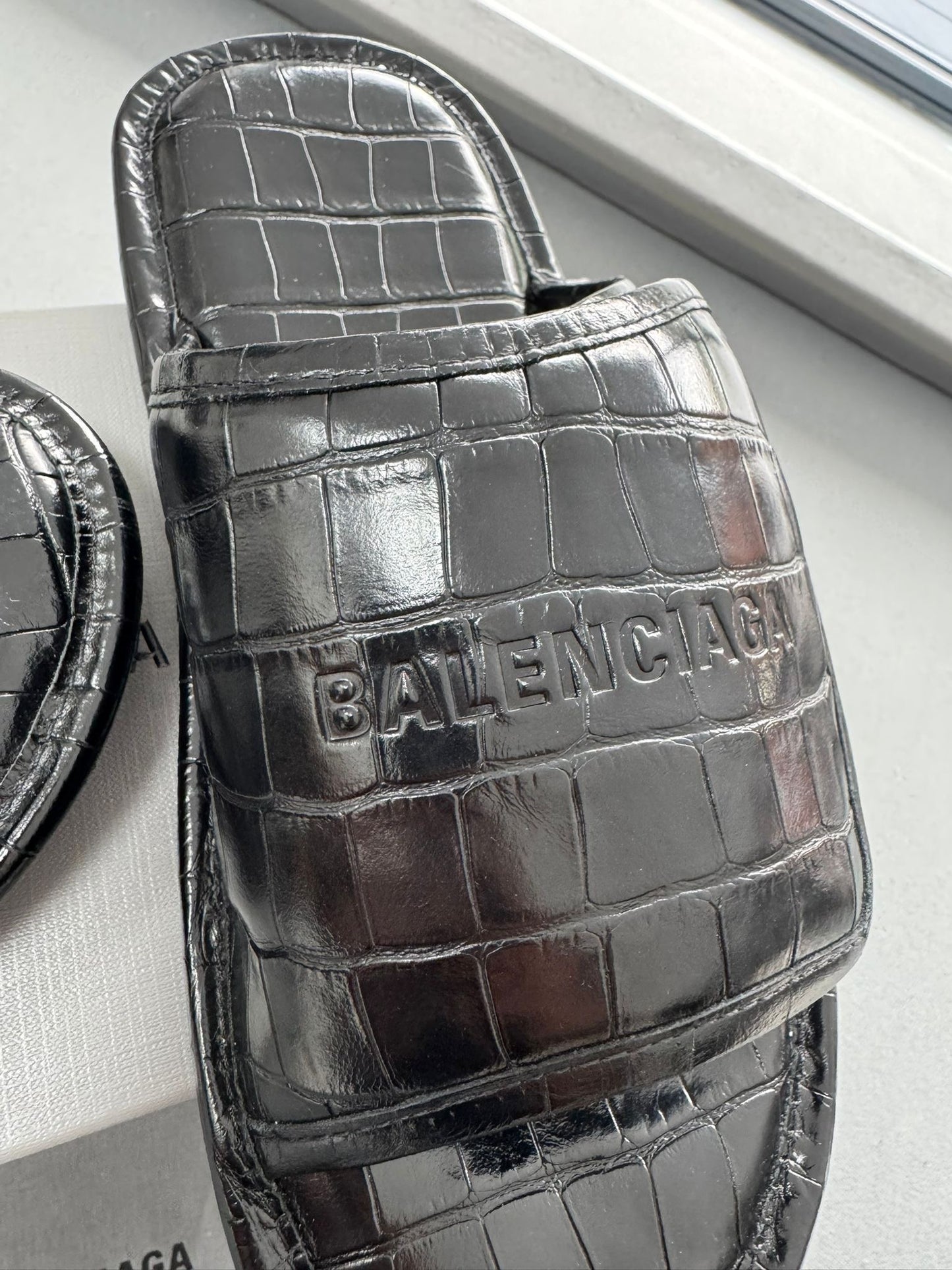 Balenciaga Home Logo And Crocodile-Embossed Leather Slider Sandals - Size: UK6 (EU39)