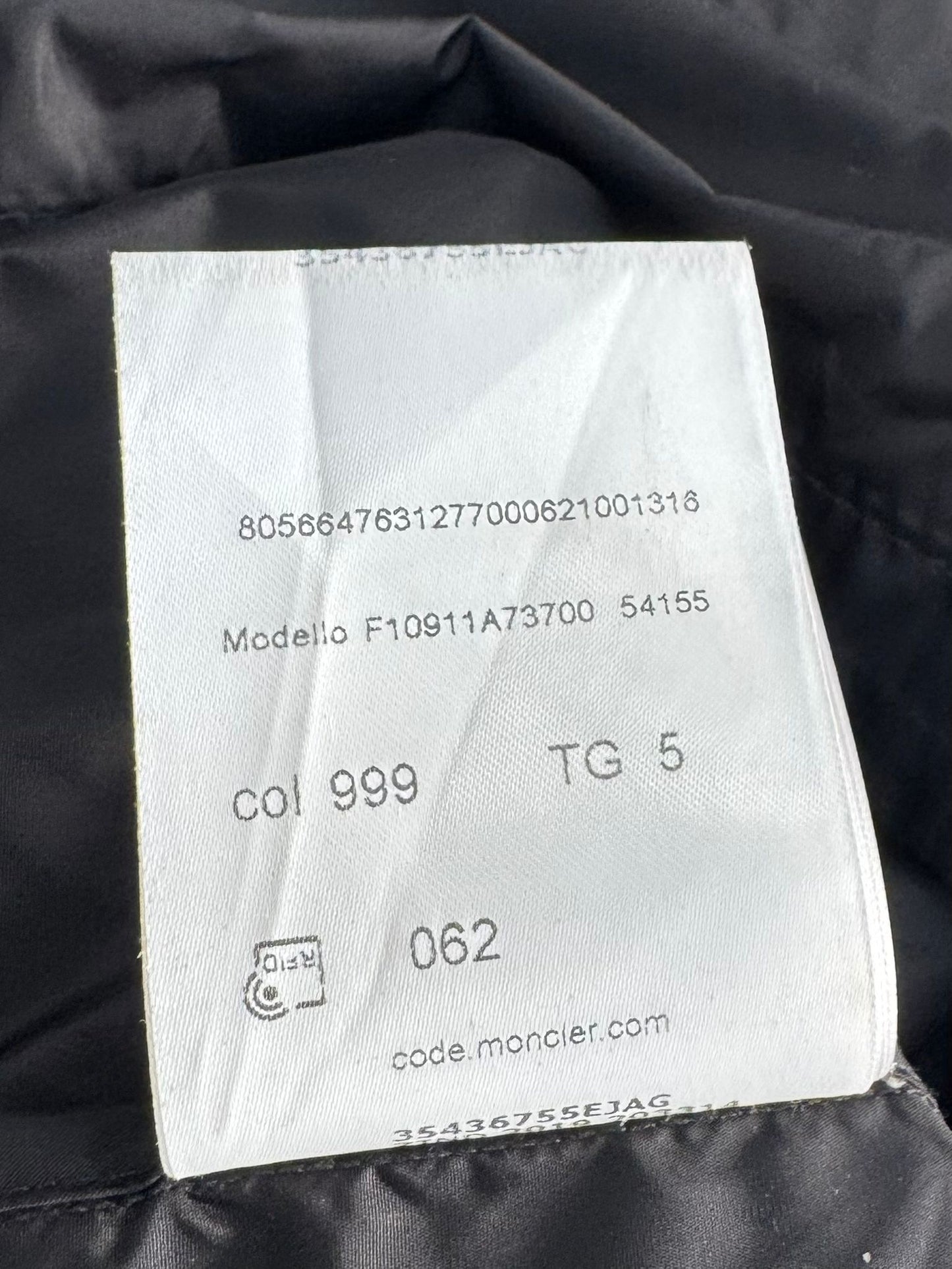 Moncler Black Nylon Hooded Grimpeurs Jacket - Size 5 (24''ptp)