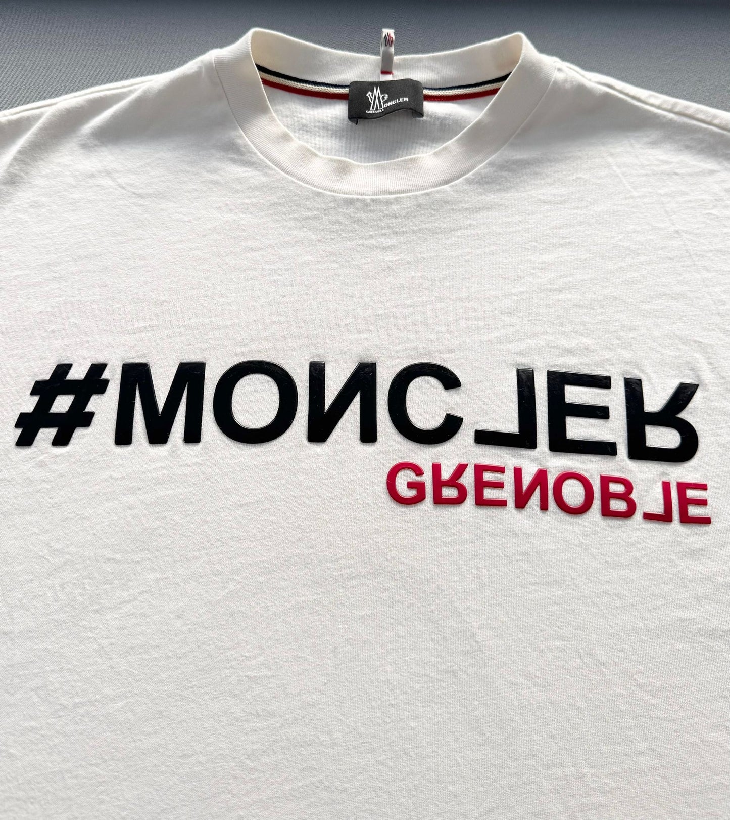 Moncler Grenoble Logo Print White T Shirt - Size: XL (23.5''PTP)