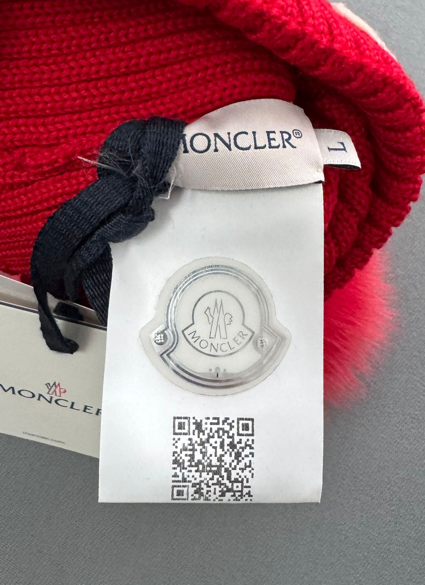 Moncler Red Ribbed Knitted Wool Pink Pom Pom Beanie