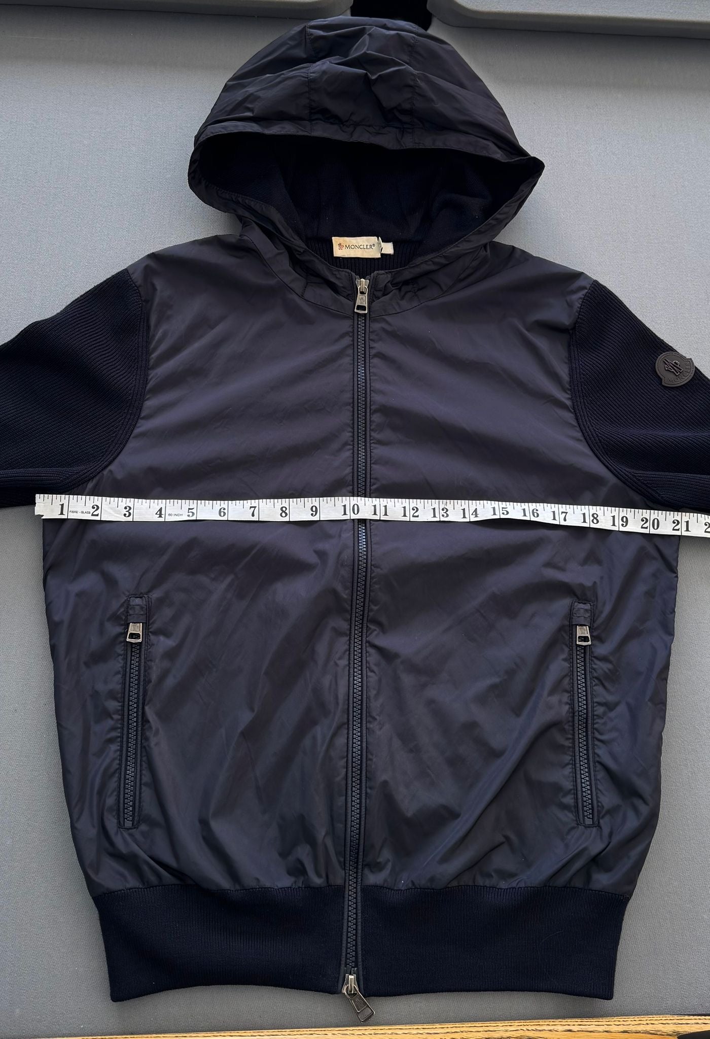 Moncler Navy Tricot Hoodied Contrast Sleeve Cardigan - Medium (21'' ptp)